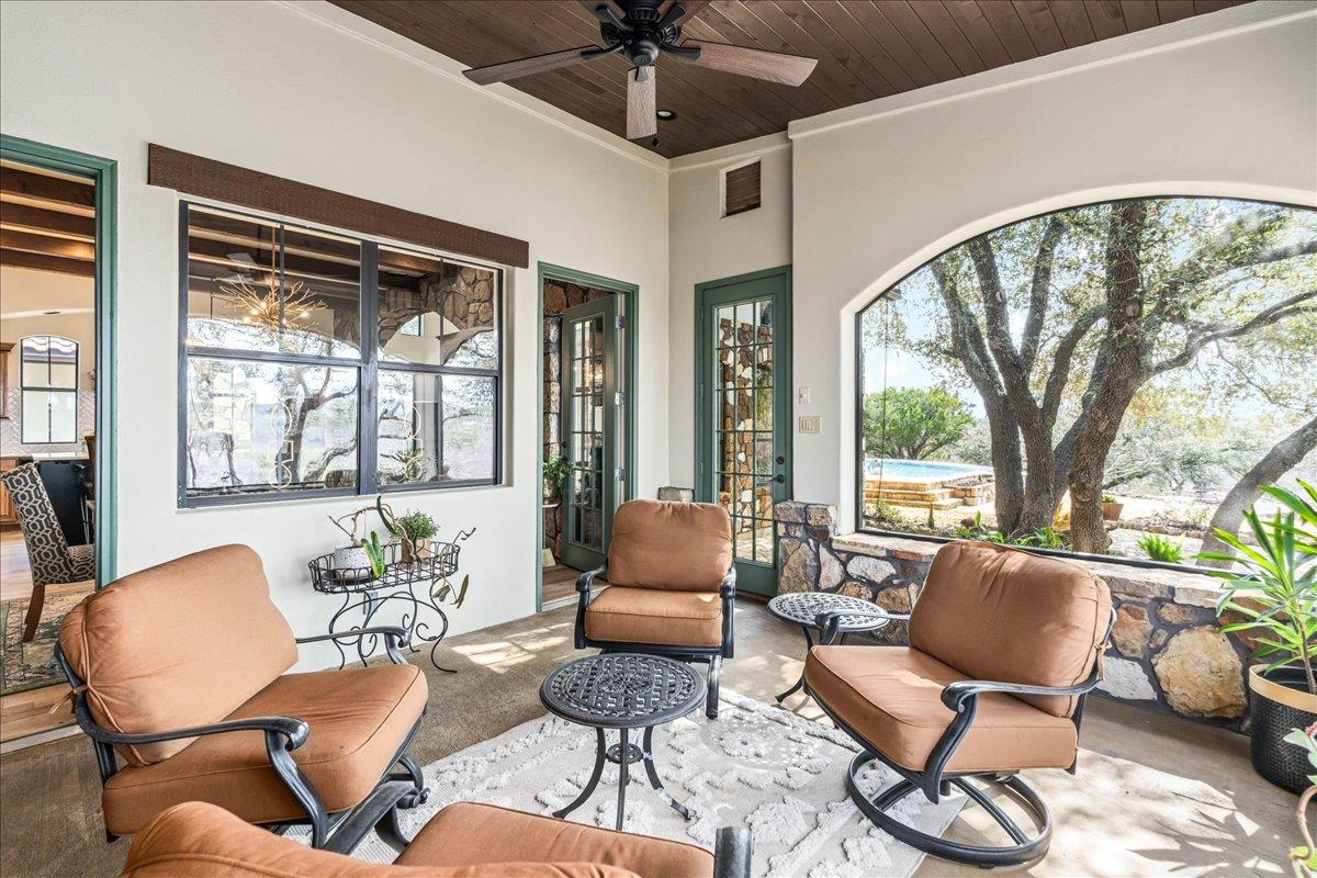 2808 & 2804 Fall Creek Estates Dr, Spicewood, TX 78669