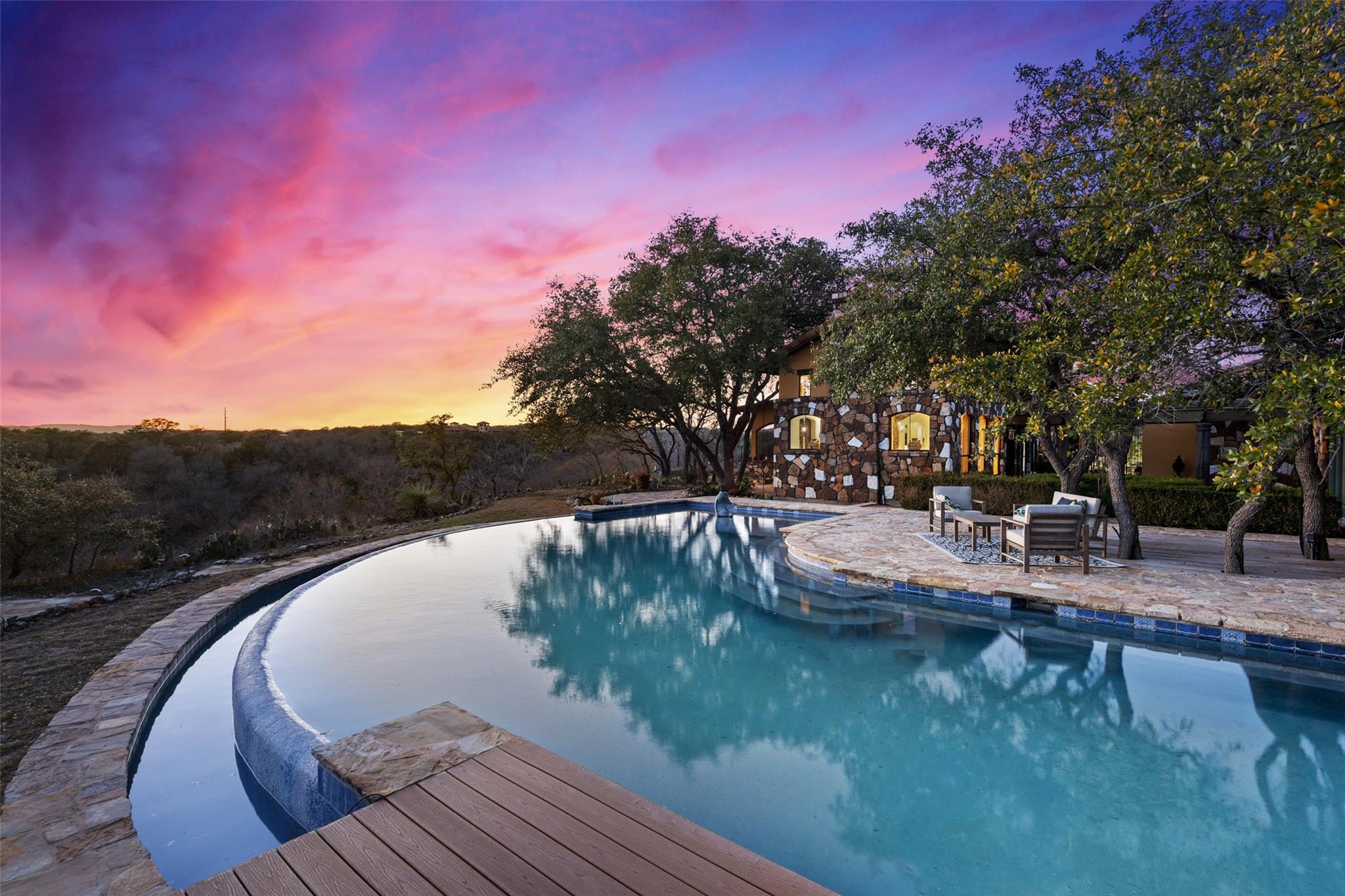 2808 & 2804 Fall Creek Estates Dr, Spicewood, TX 78669