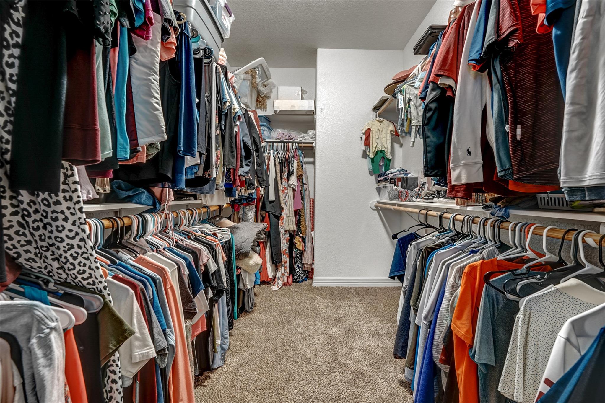 100 Magan Ln, Jarrell, TX 76537