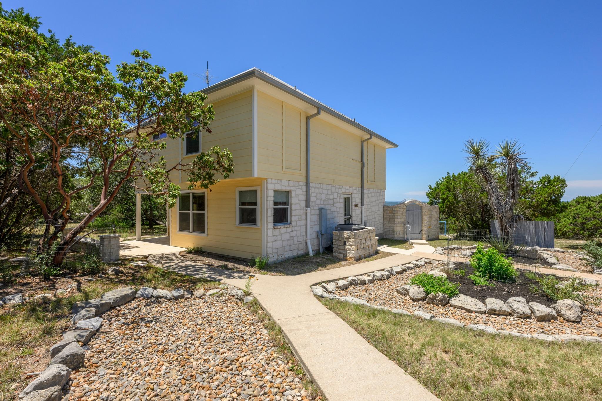 1316 Overland Stage Rd, Dripping Springs, TX 78620