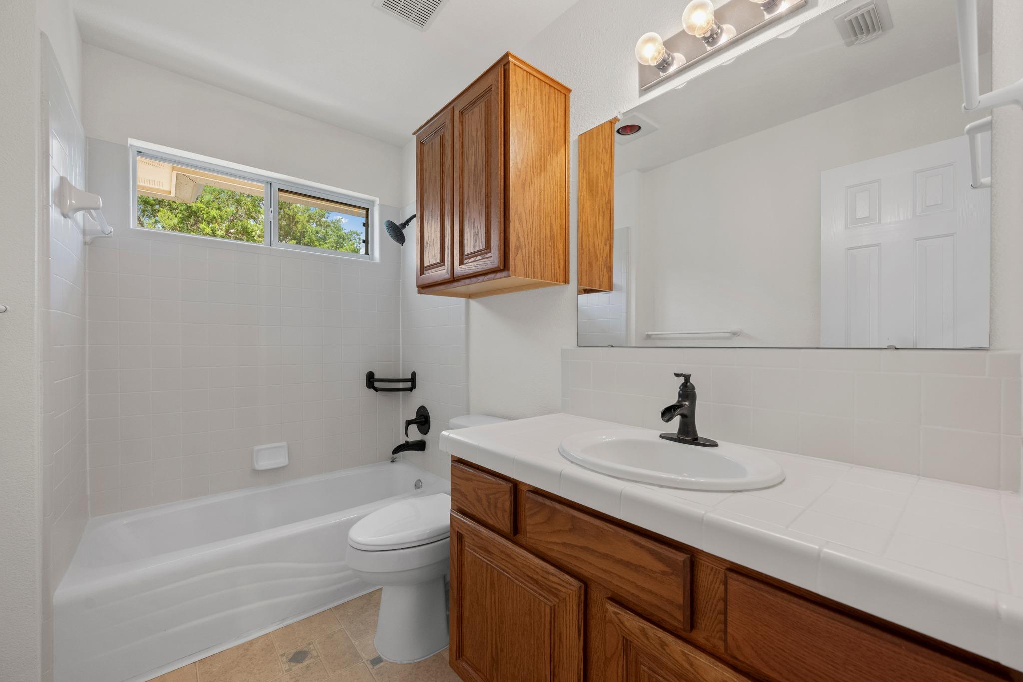 1316 Overland Stage Rd, Dripping Springs, TX 78620