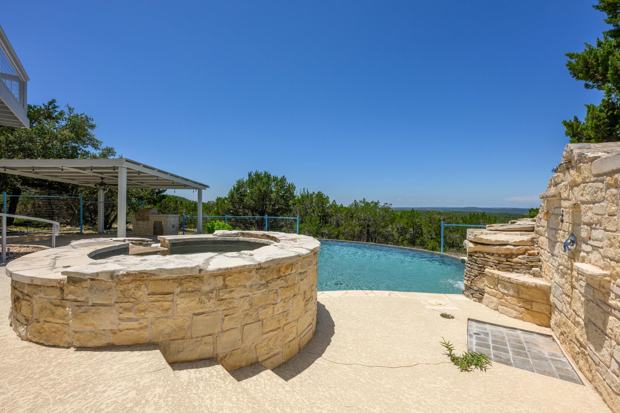 1316 Overland Stage Rd, Dripping Springs, TX 78620