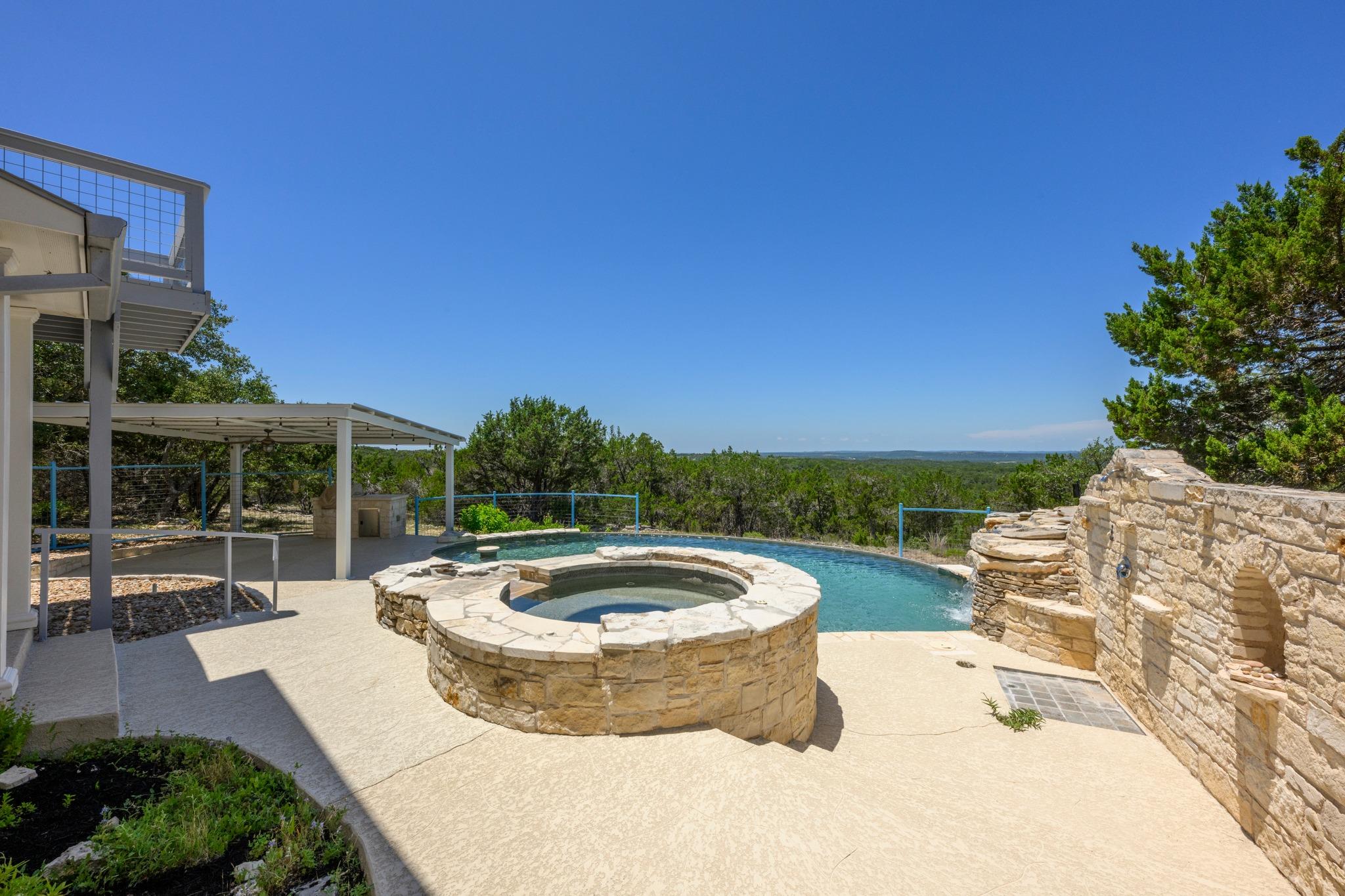 1316 Overland Stage Rd, Dripping Springs, TX 78620