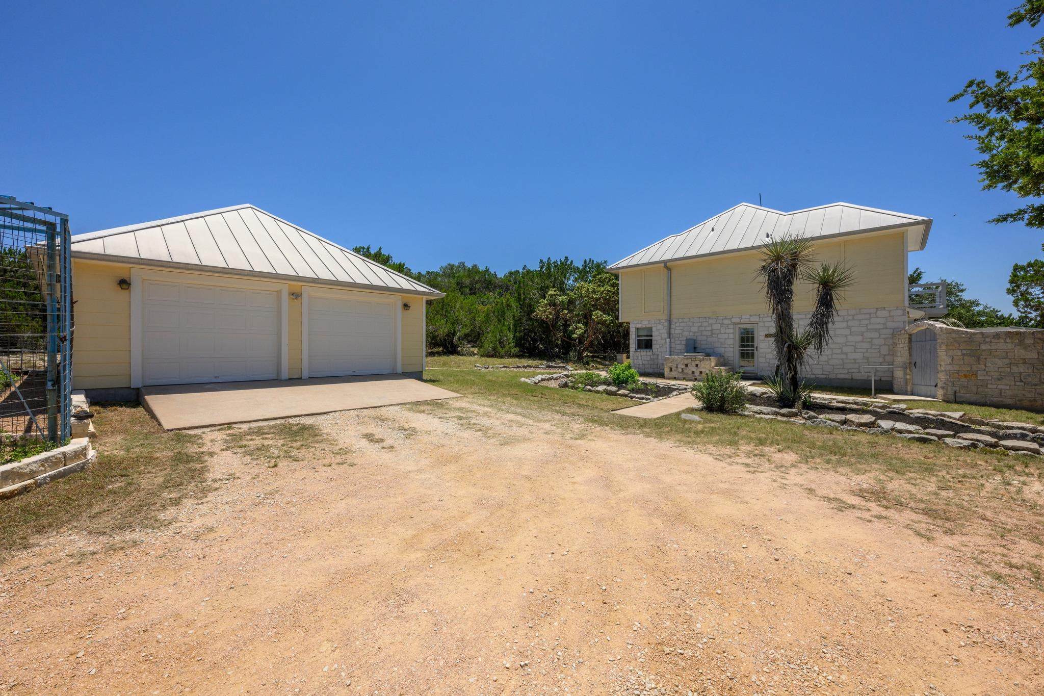 1316 Overland Stage Rd, Dripping Springs, TX 78620