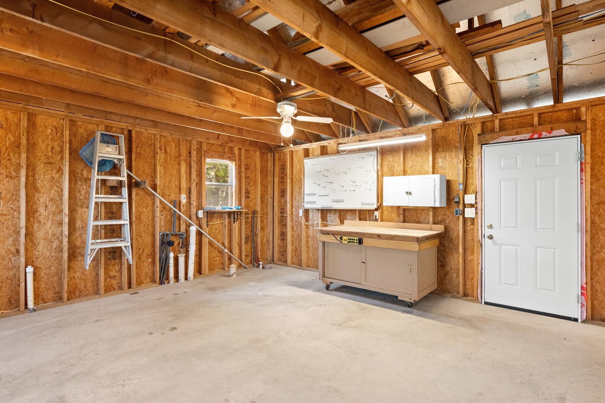 1316 Overland Stage Rd, Dripping Springs, TX 78620