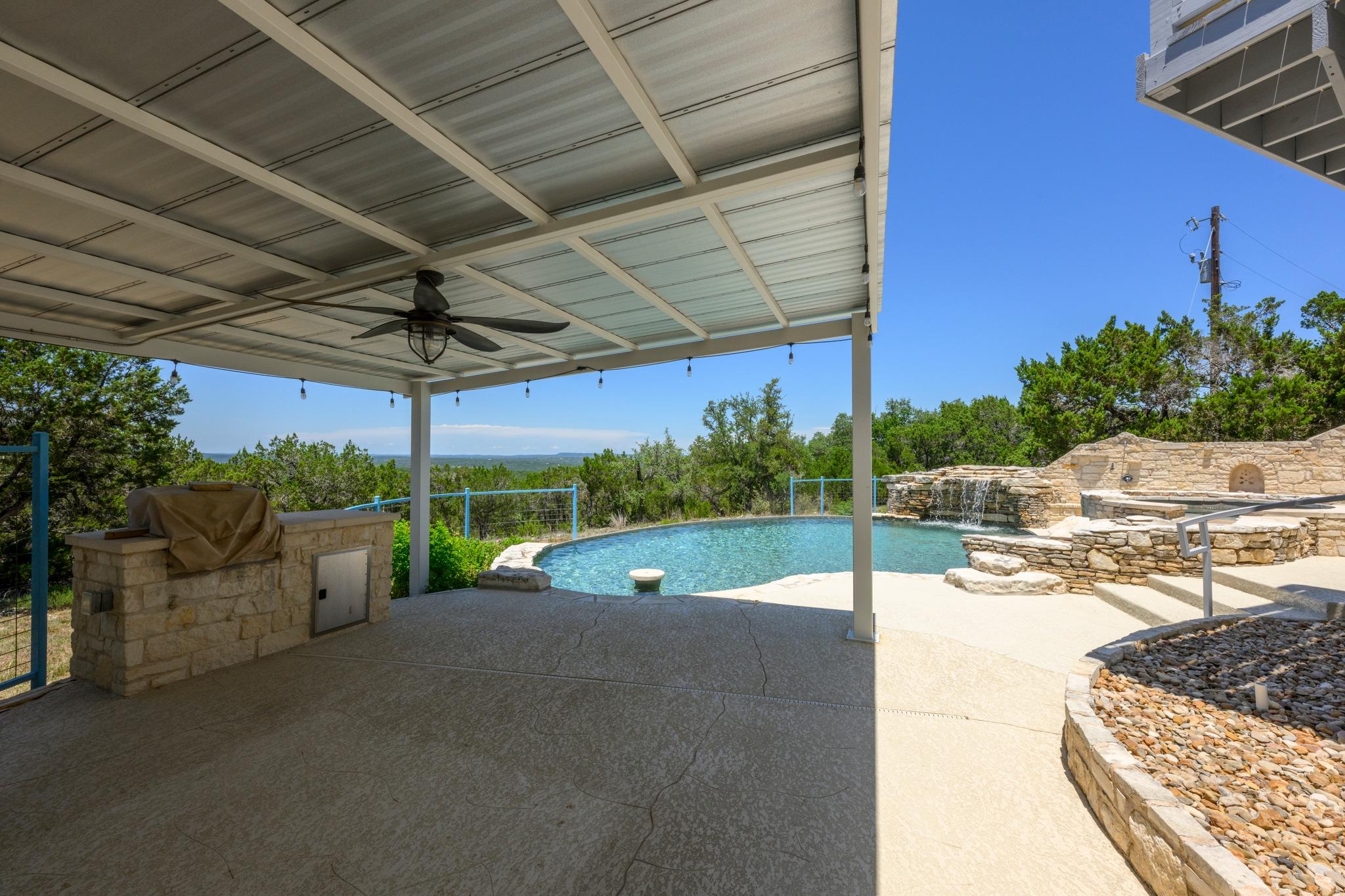 1316 Overland Stage Rd, Dripping Springs, TX 78620