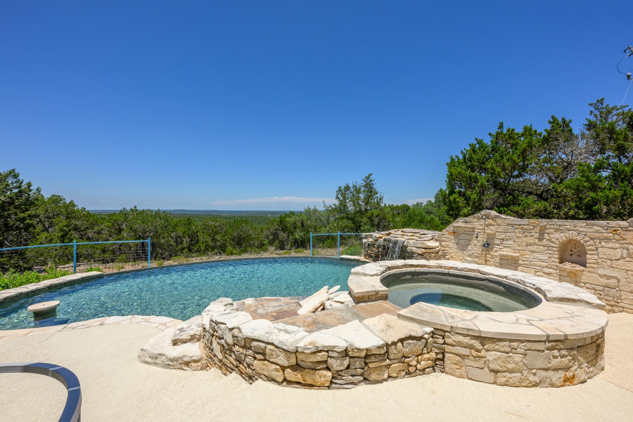 1316 Overland Stage Rd, Dripping Springs, TX 78620