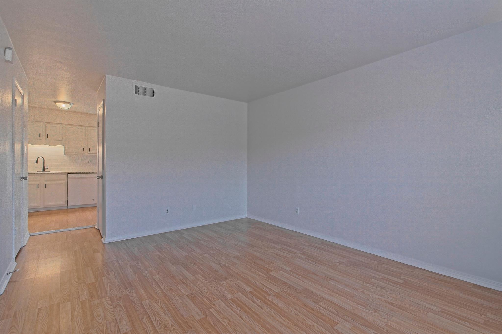 3004 Whisper Oaks Ln # D, Georgetown, TX 78628