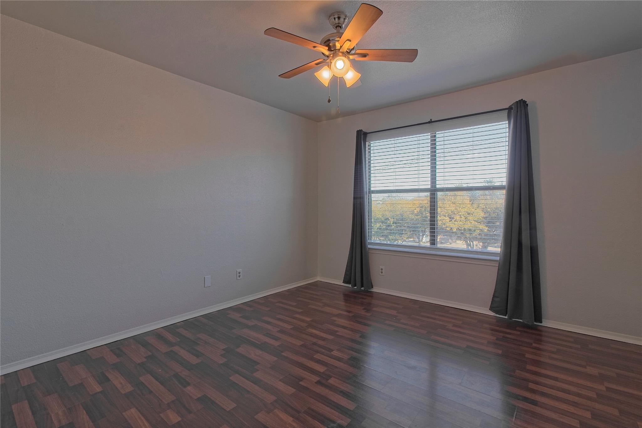 3004 Whisper Oaks Ln # D, Georgetown, TX 78628