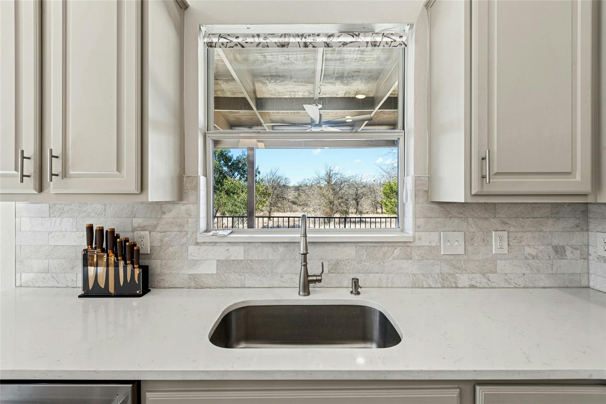 125 Crystal Springs Dr, Georgetown, TX 78633