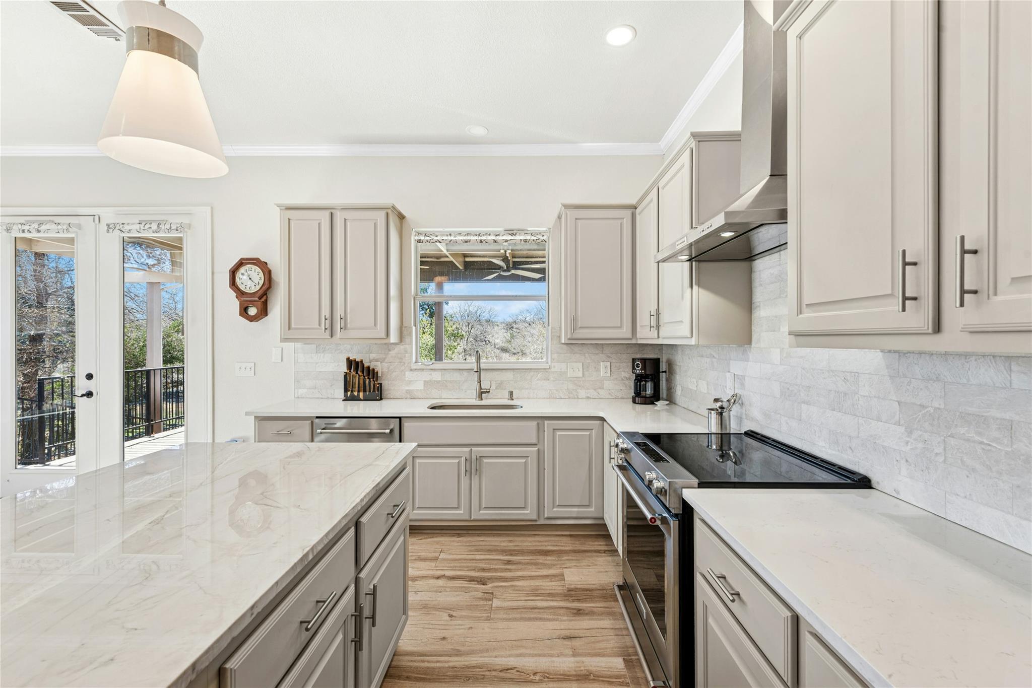 125 Crystal Springs Dr, Georgetown, TX 78633