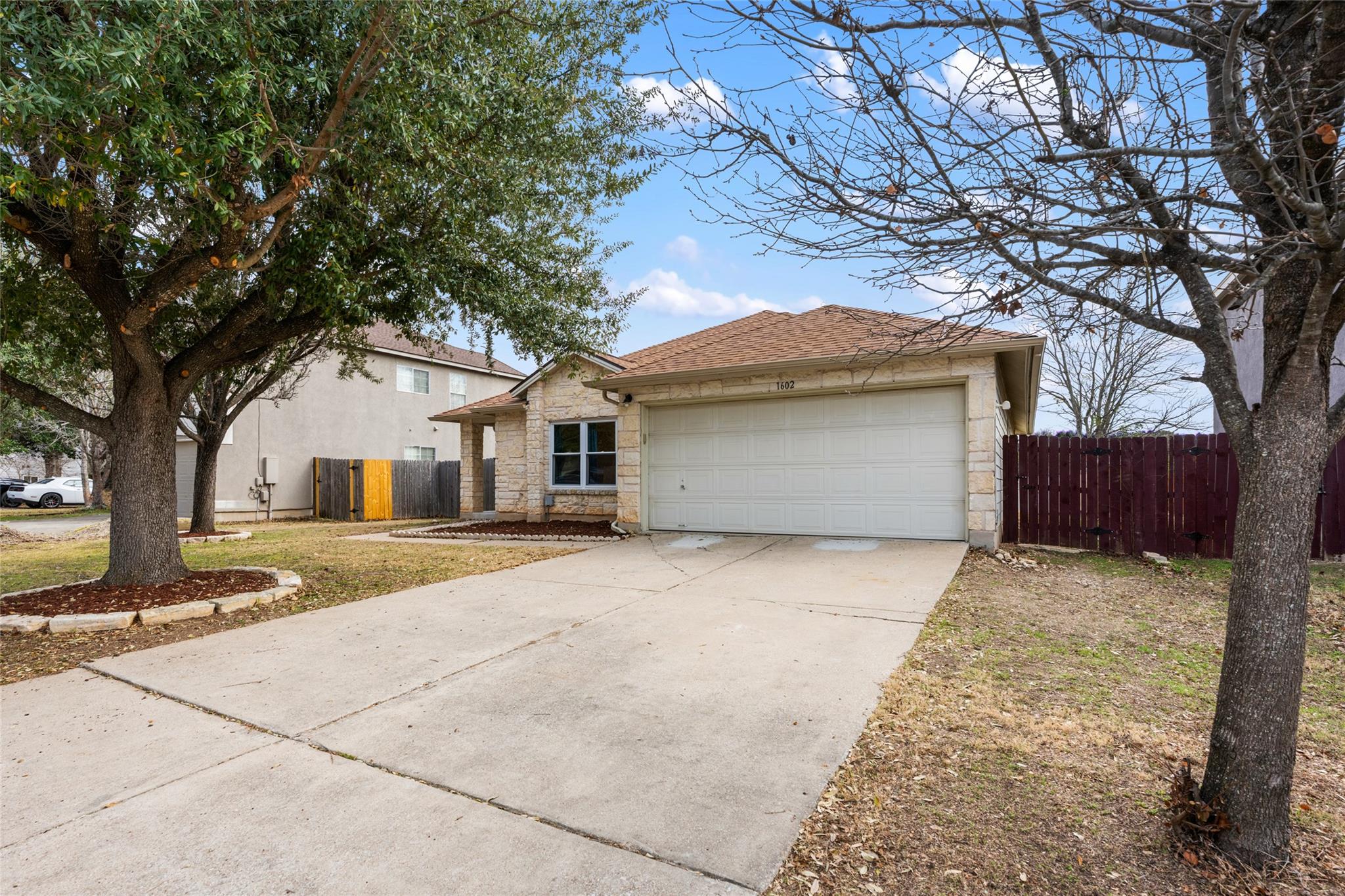 1602 Candlelight Dr, Leander, TX 78641