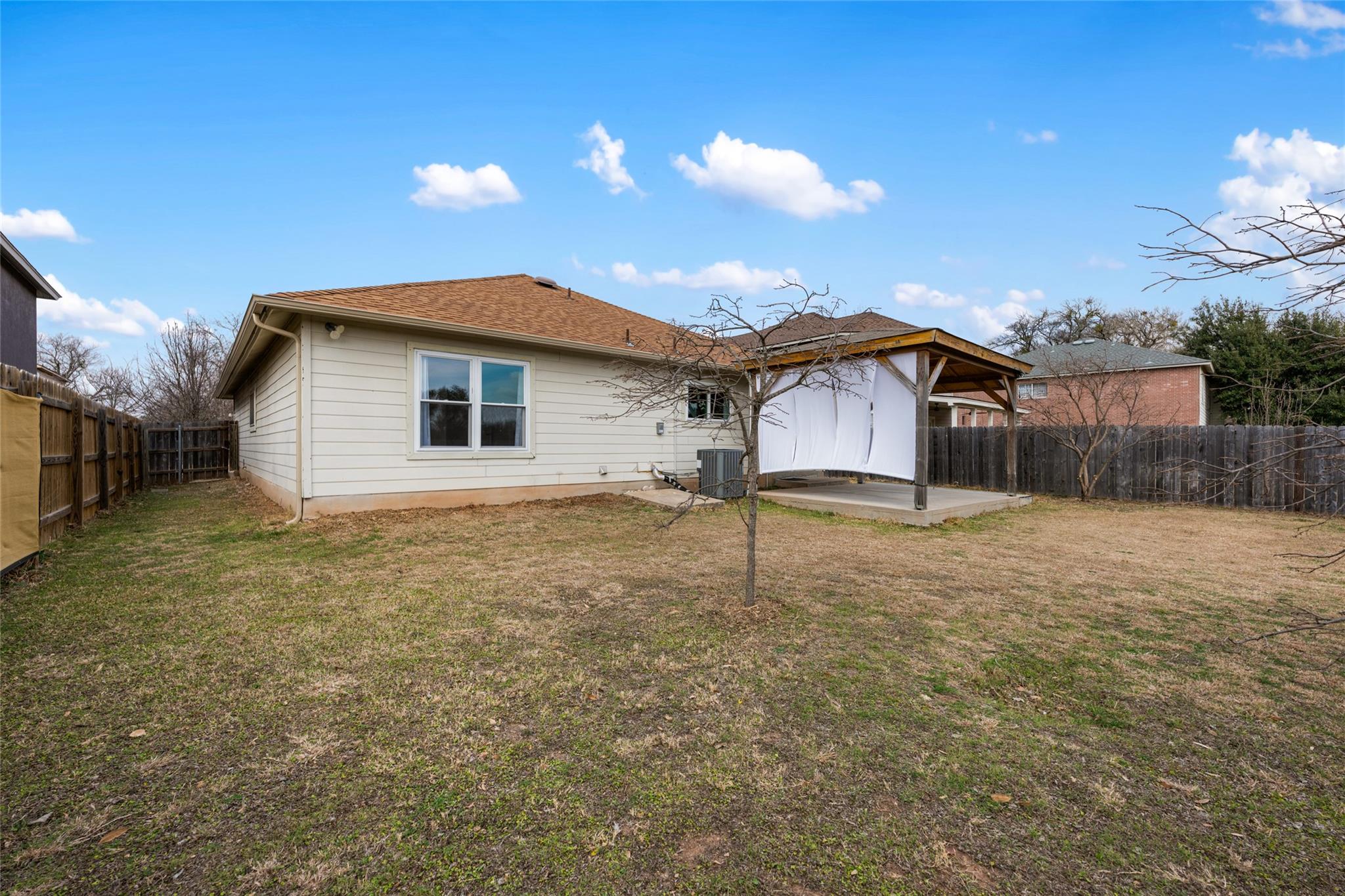 1602 Candlelight Dr, Leander, TX 78641