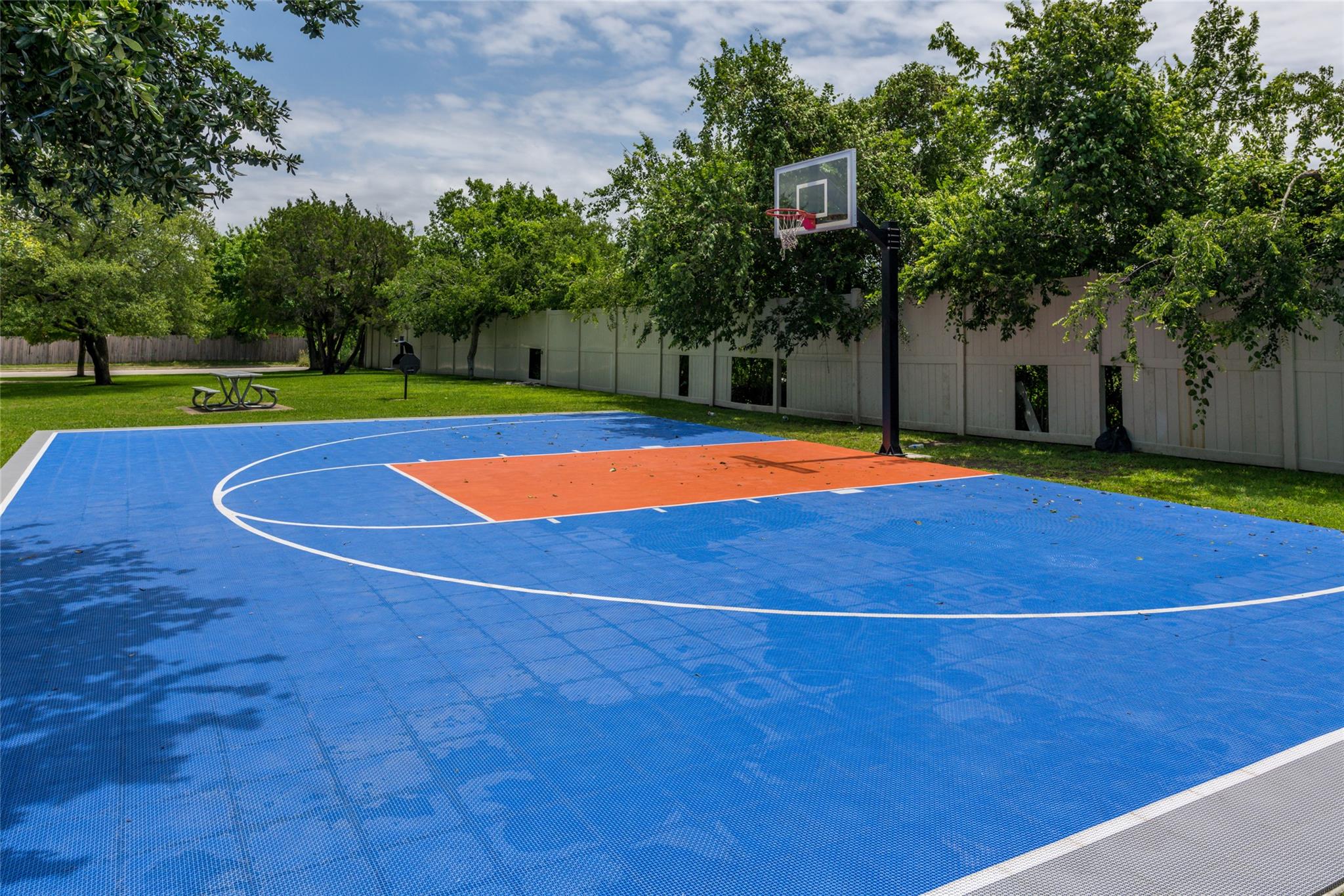 1602 Candlelight Dr, Leander, TX 78641