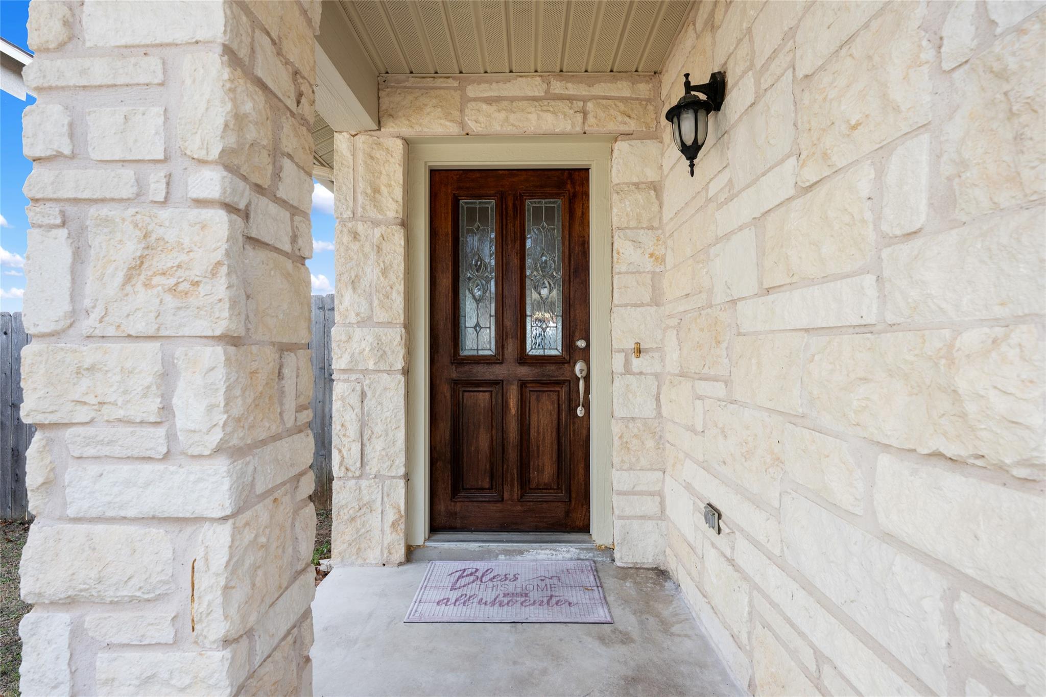 1602 Candlelight Dr, Leander, TX 78641