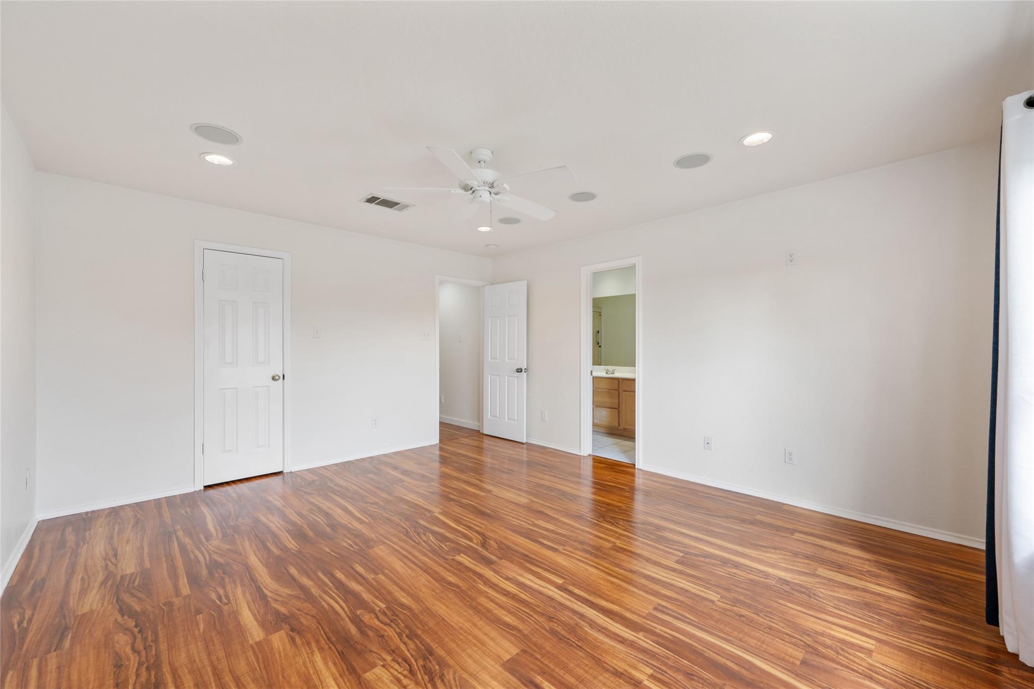 1602 Candlelight Dr, Leander, TX 78641