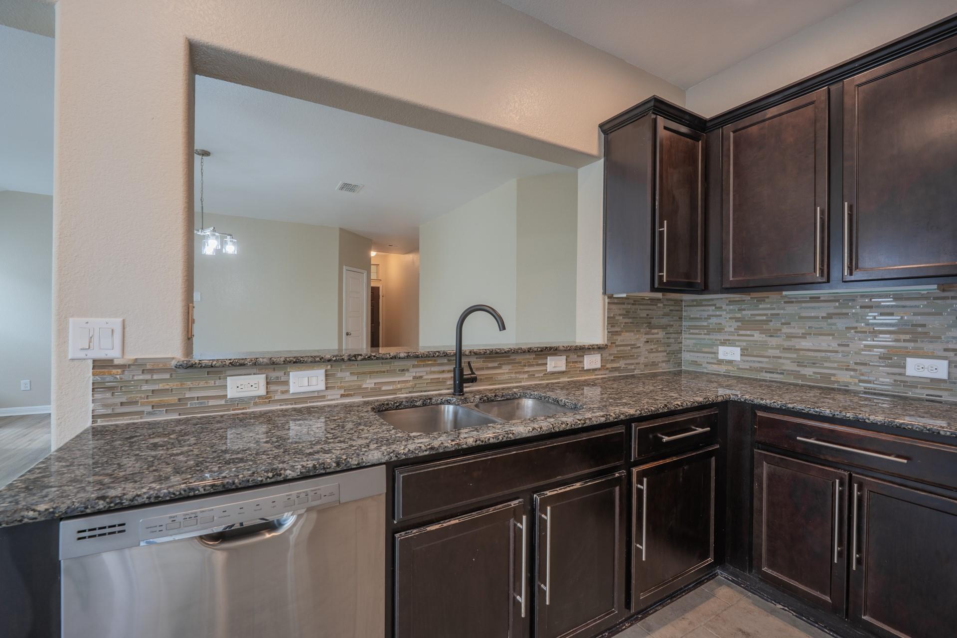 624 Joppa Rd, Leander, TX 78641