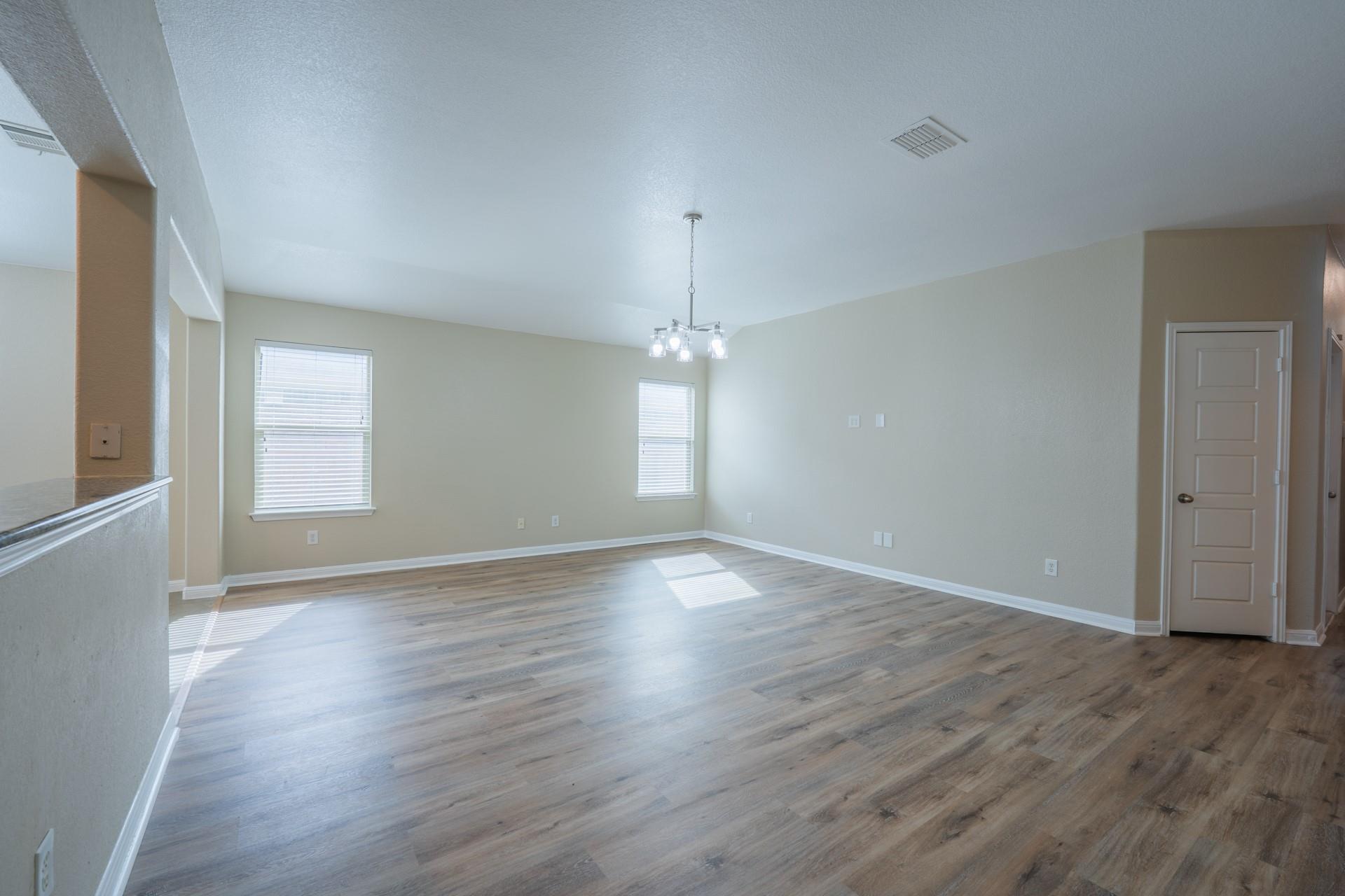 624 Joppa Rd, Leander, TX 78641