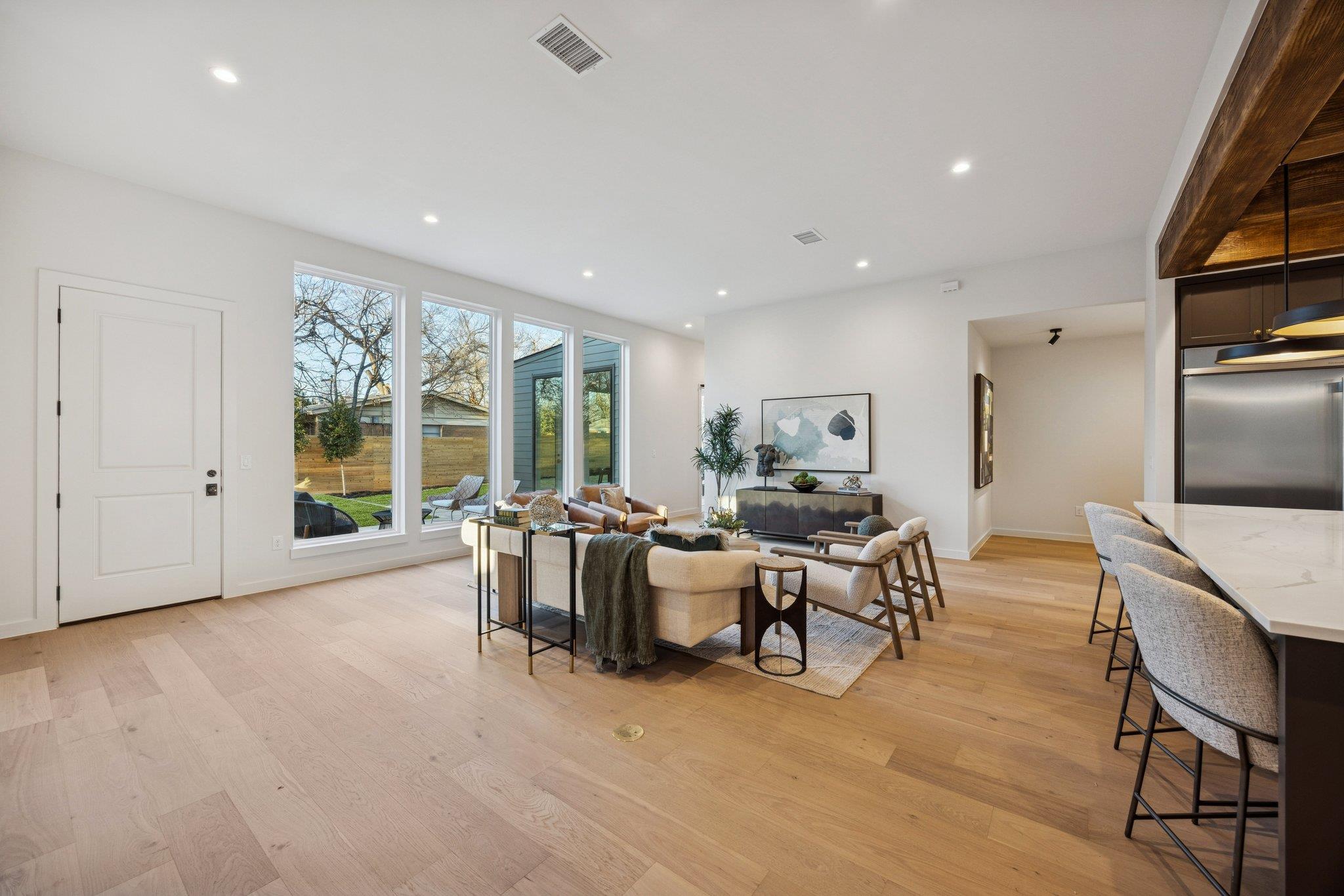 4700 Philco Dr, Austin, TX 78745