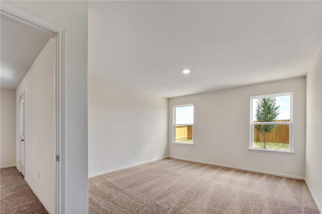 140 Allington Cir, Jarrell, TX 76537