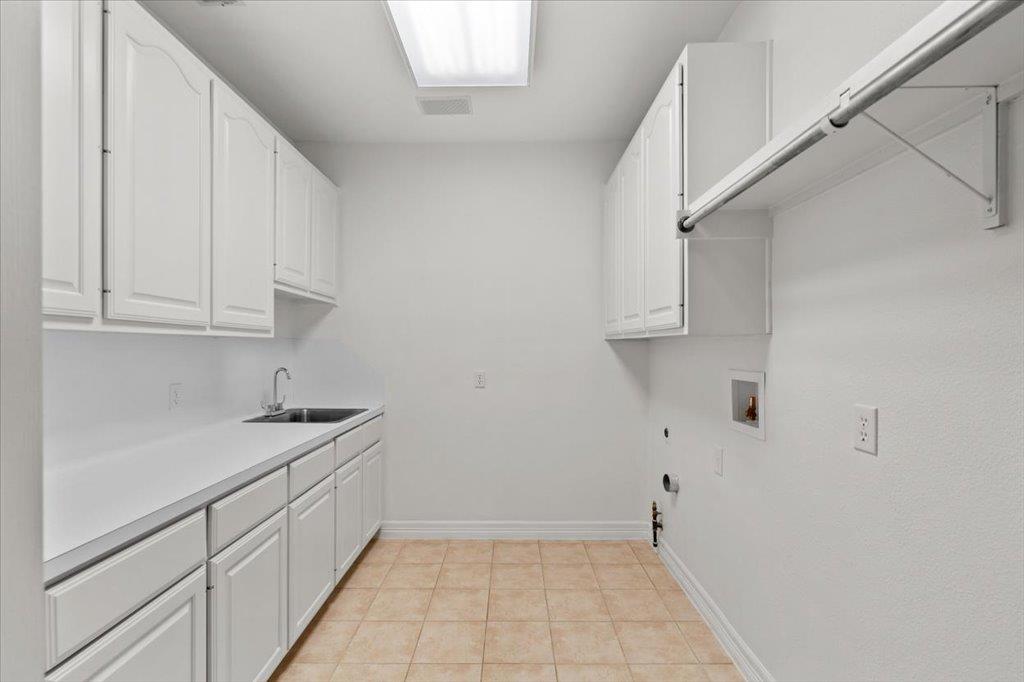 5410 Great Divide Dr, Bee Cave, TX 78738