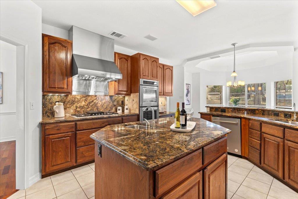 5410 Great Divide Dr, Bee Cave, TX 78738