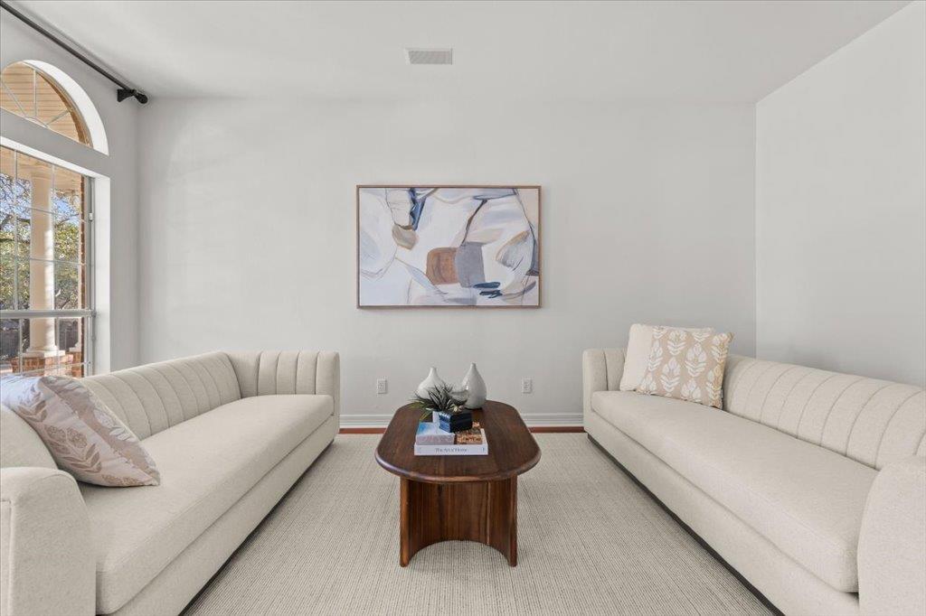 5410 Great Divide Dr, Bee Cave, TX 78738