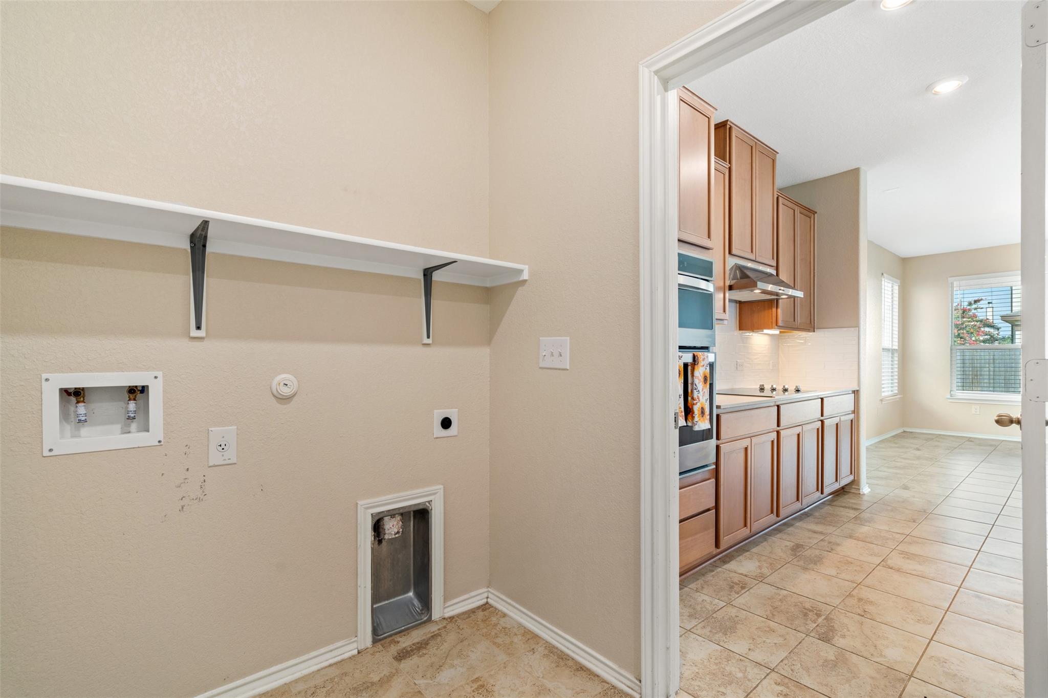 6300 Carriage Pines Dr, Del Valle, TX 78617