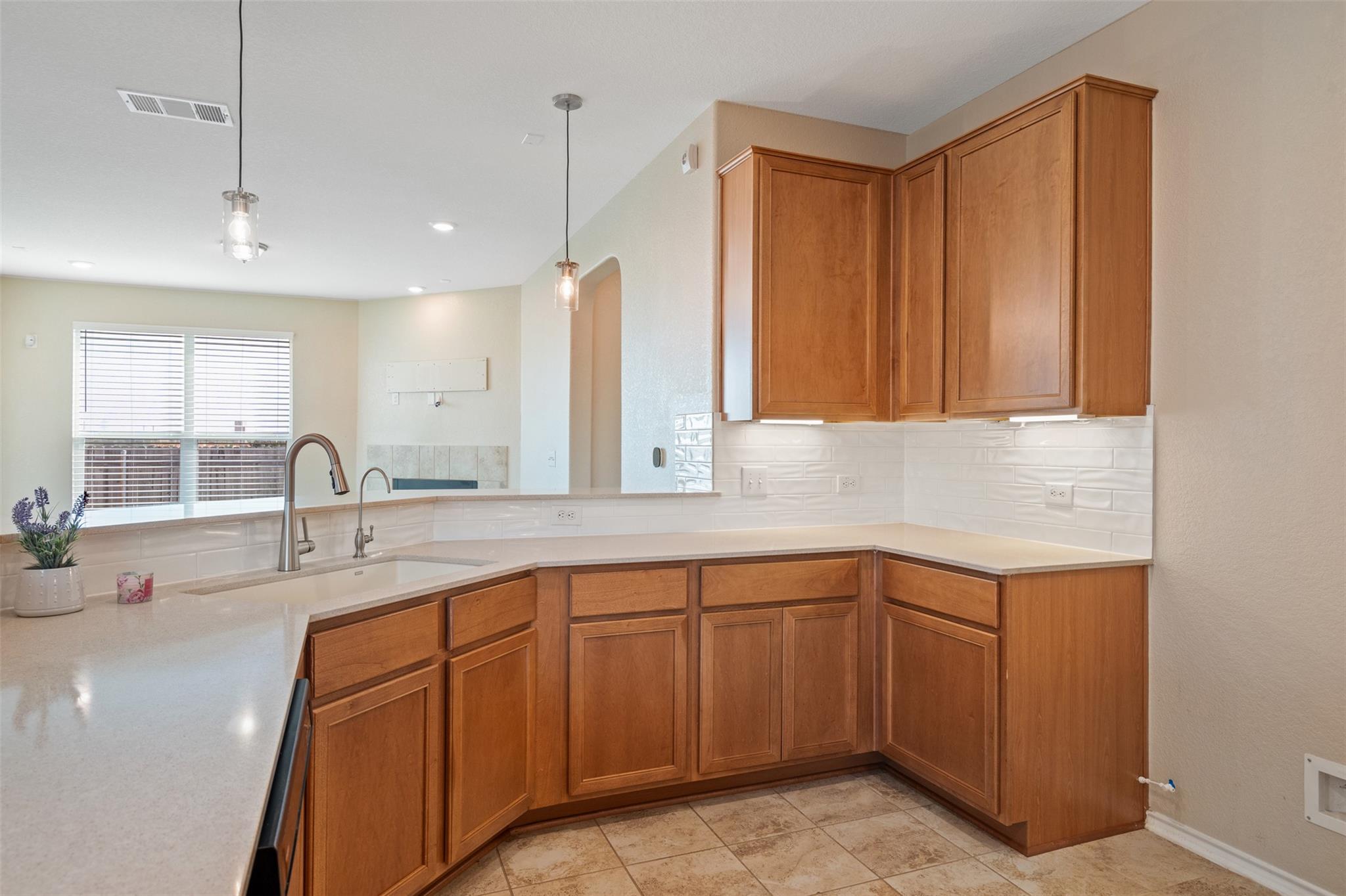 6300 Carriage Pines Dr, Del Valle, TX 78617