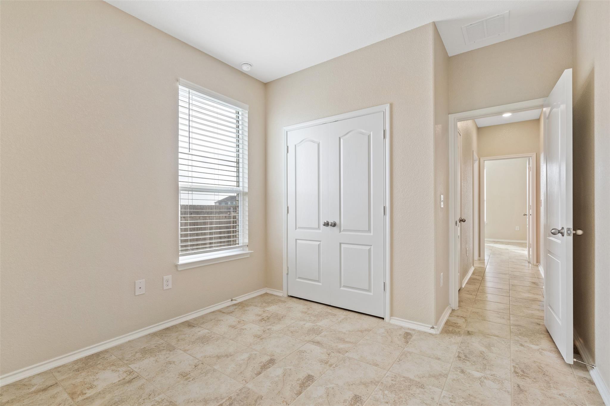 6300 Carriage Pines Dr, Del Valle, TX 78617