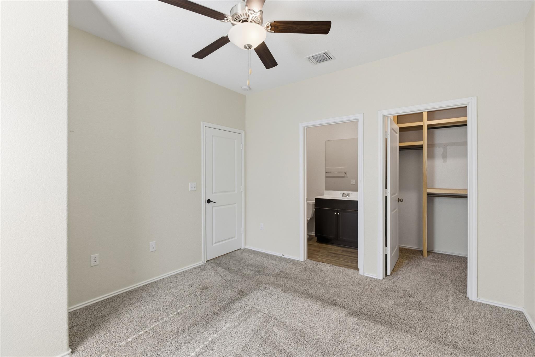 7607 Ivy Trellis Trl, Del Valle, TX 78617