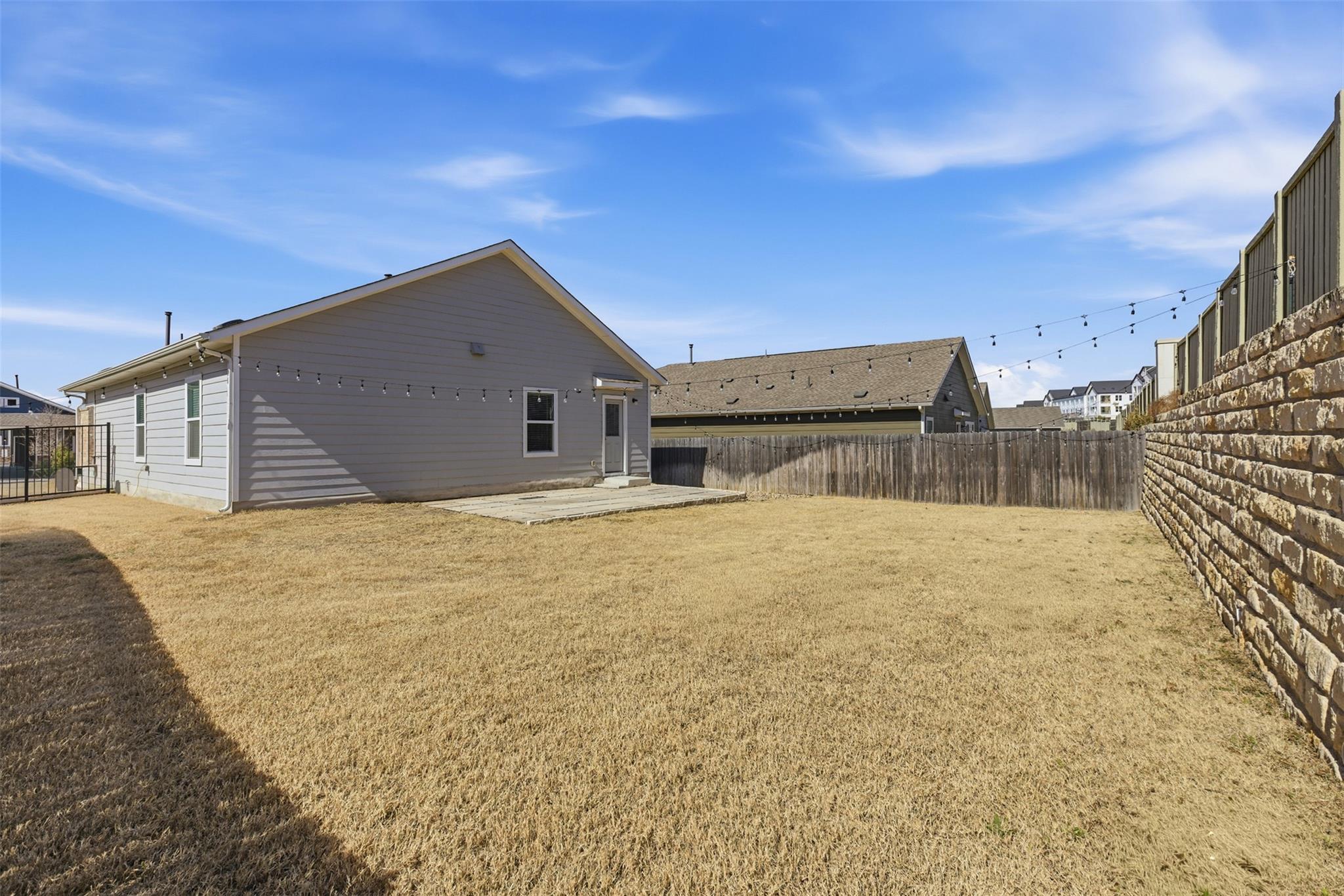 7607 Ivy Trellis Trl, Del Valle, TX 78617