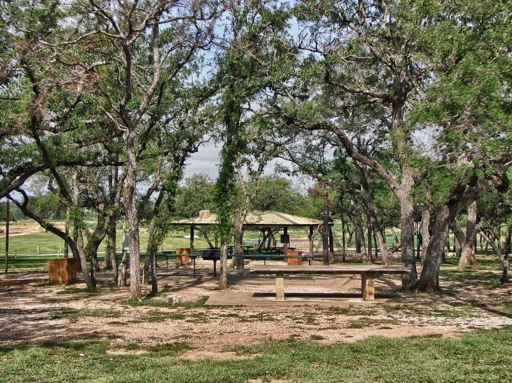 5911 Lago Vista Way # B, Lago Vista, TX 78645