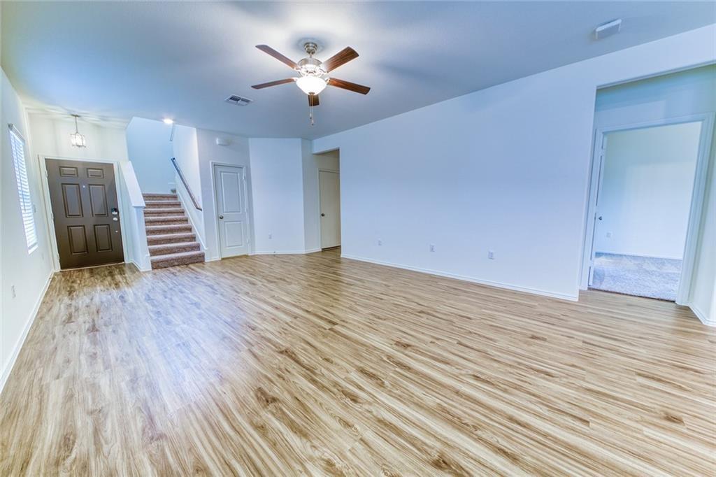 15401 Summer Ray Dr NE, Del Valle, TX 78617