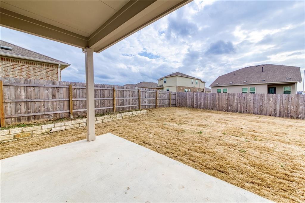 15401 Summer Ray Dr NE, Del Valle, TX 78617