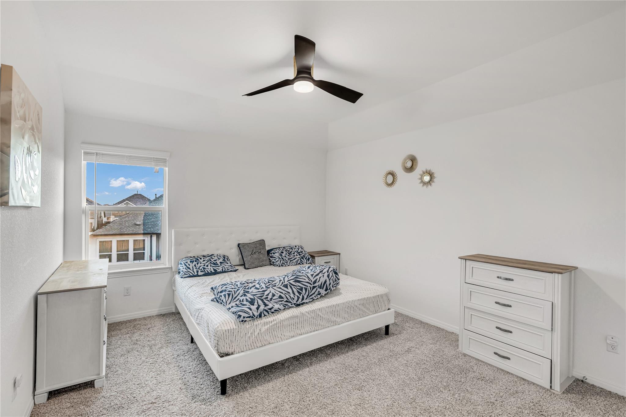 111 Fortuna Ct, Liberty Hill, TX 78642