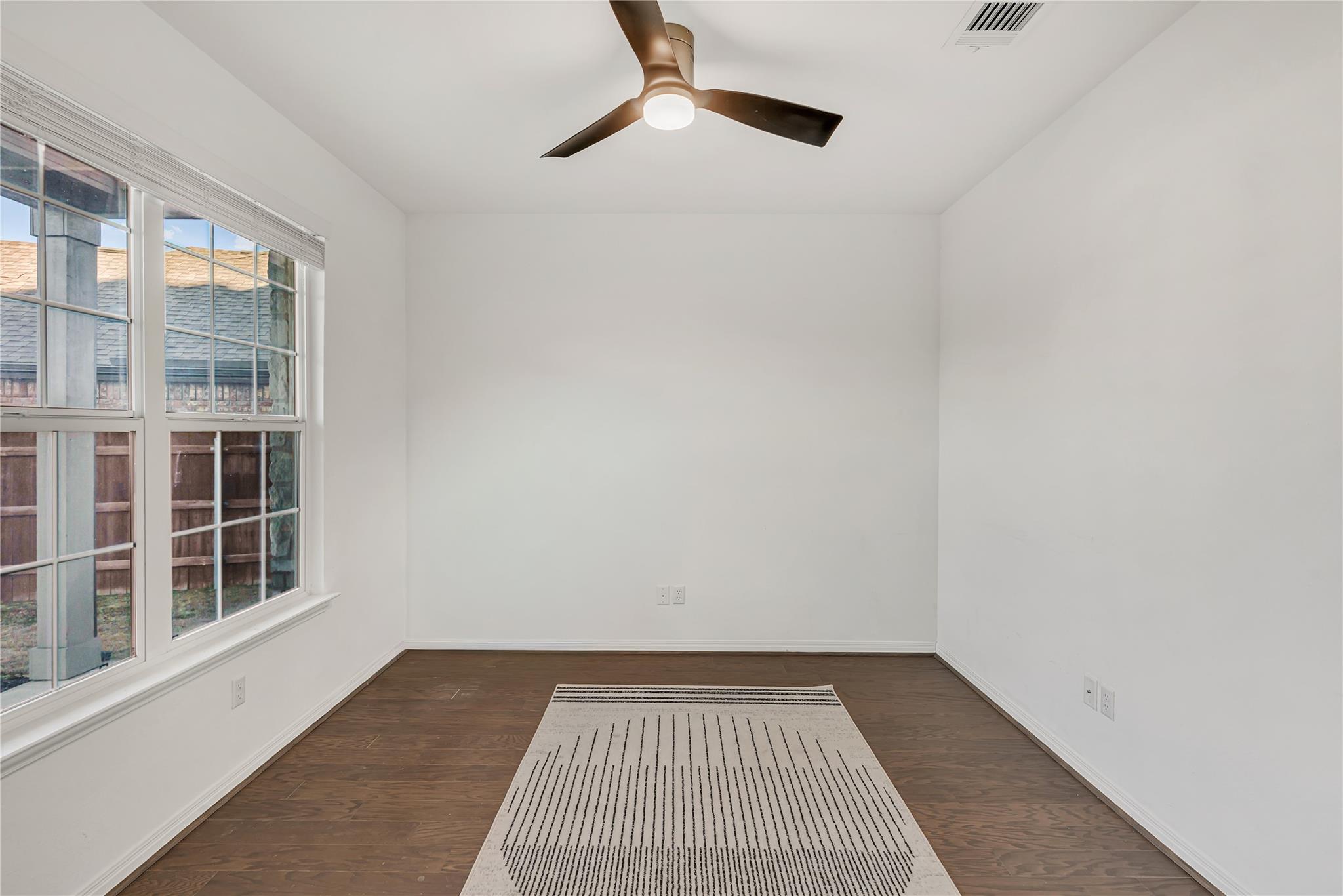 111 Fortuna Ct, Liberty Hill, TX 78642