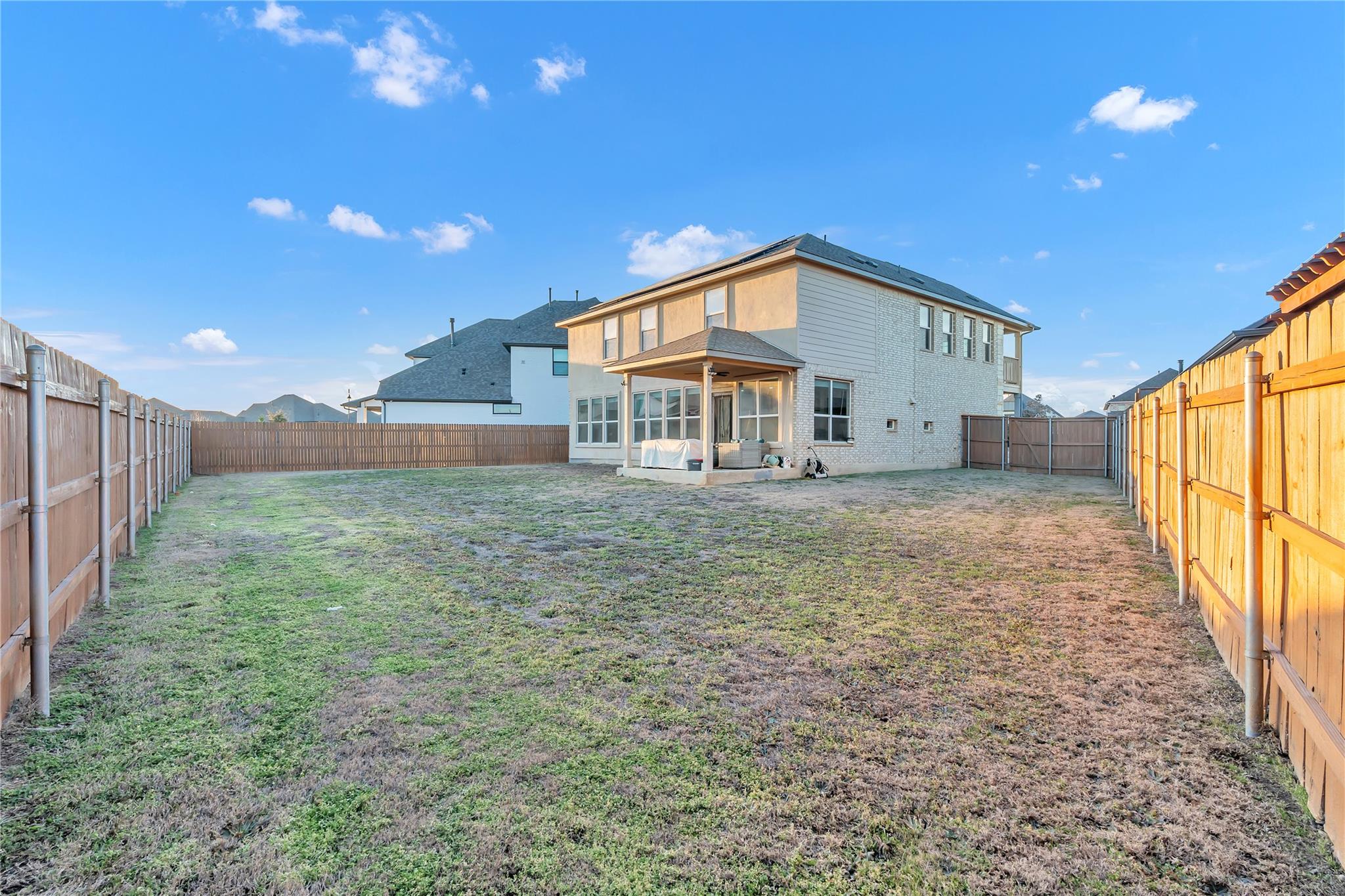 111 Fortuna Ct, Liberty Hill, TX 78642