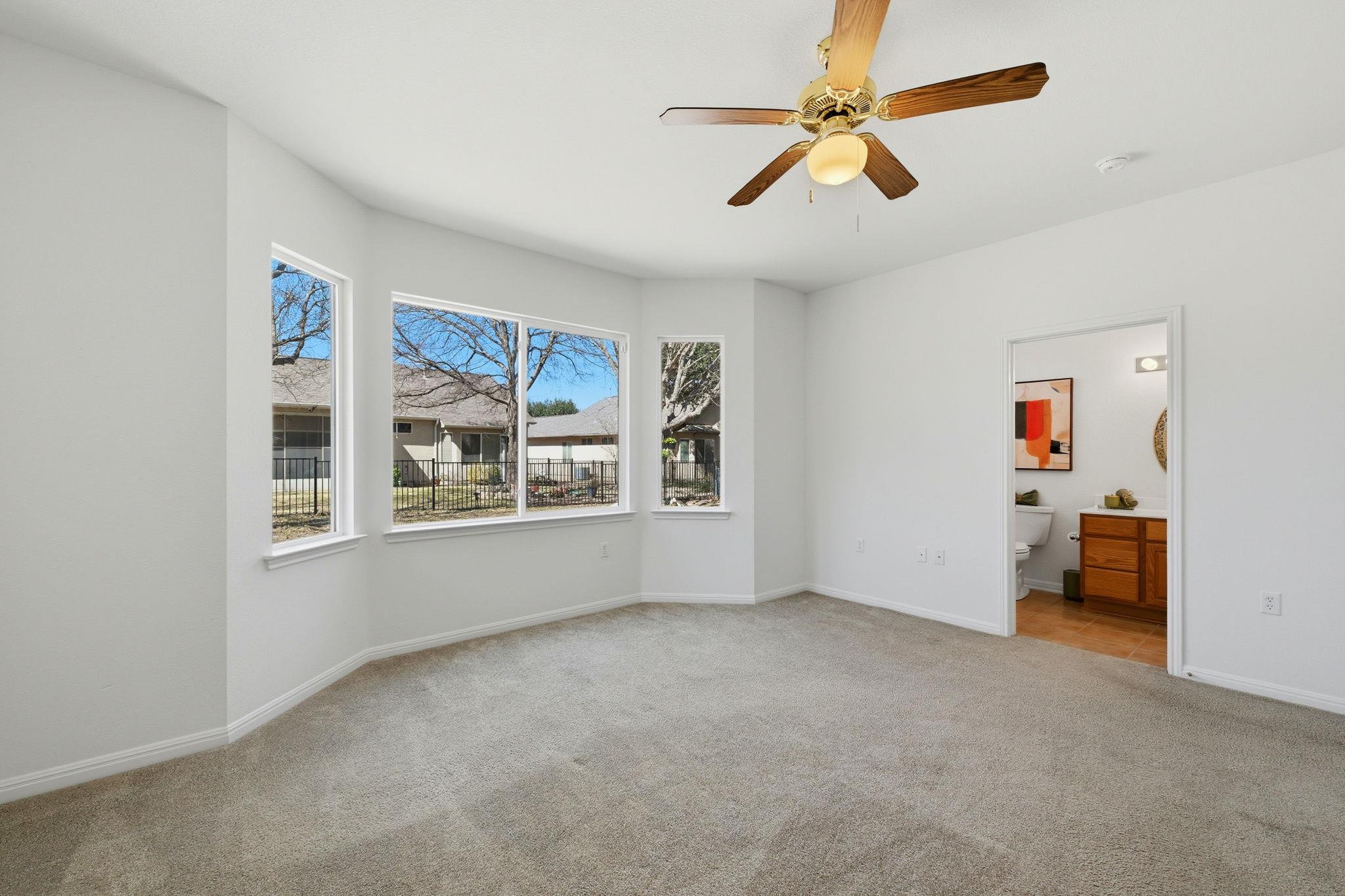 708 Texas Dr, Georgetown, TX 78633