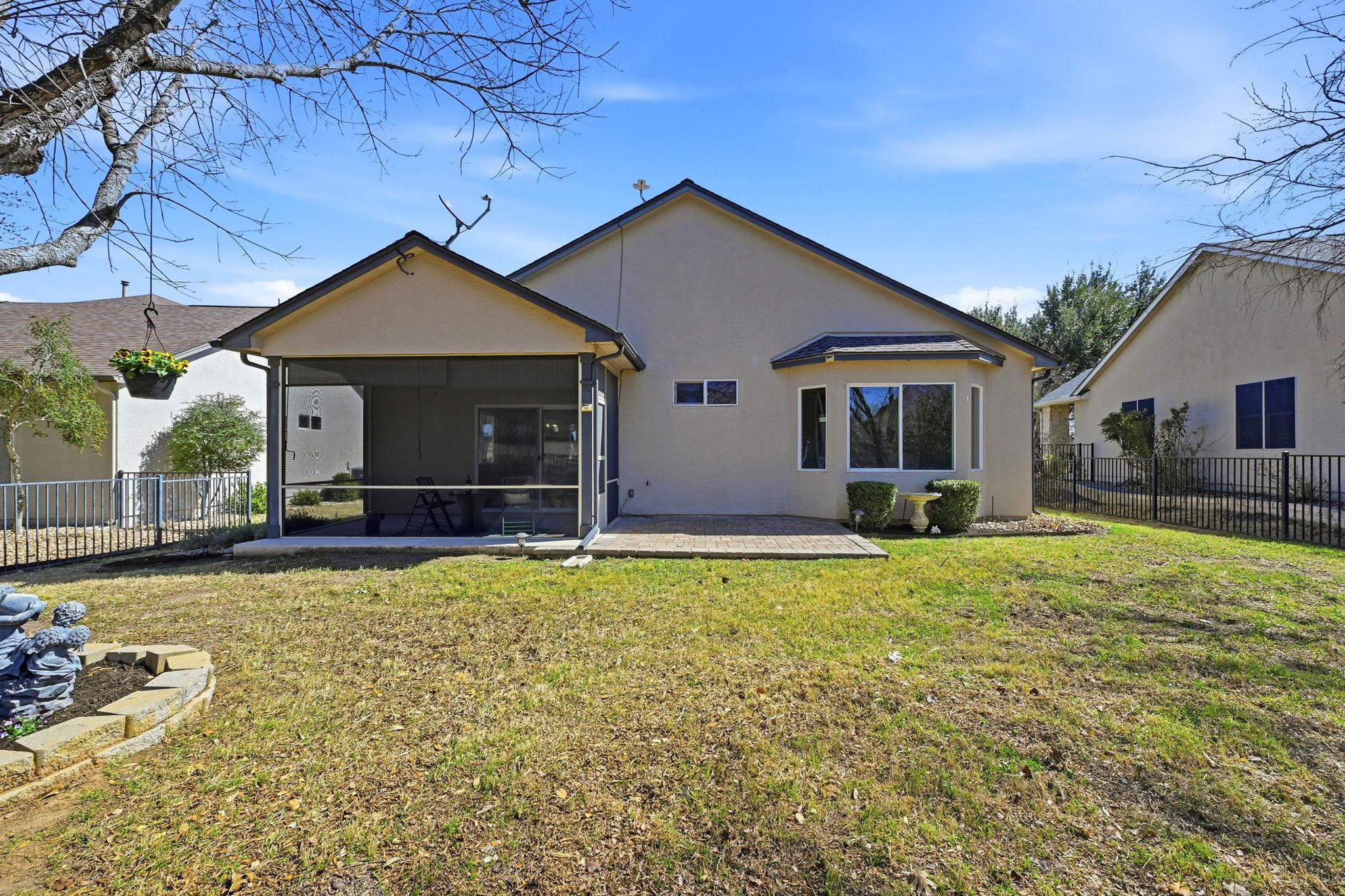 708 Texas Dr, Georgetown, TX 78633