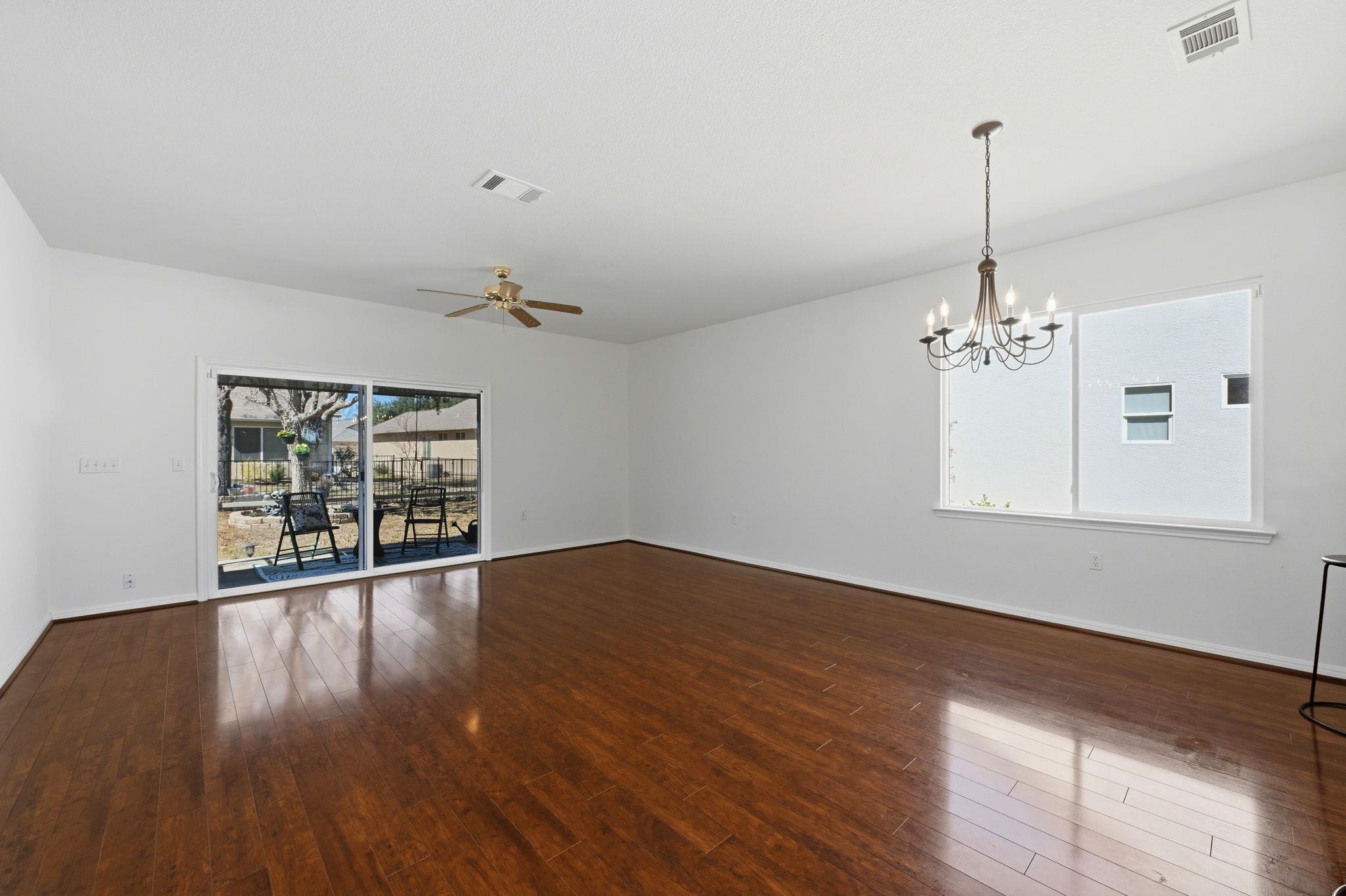 708 Texas Dr, Georgetown, TX 78633