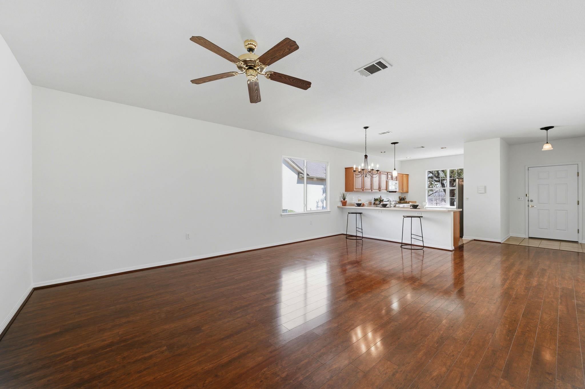 708 Texas Dr, Georgetown, TX 78633