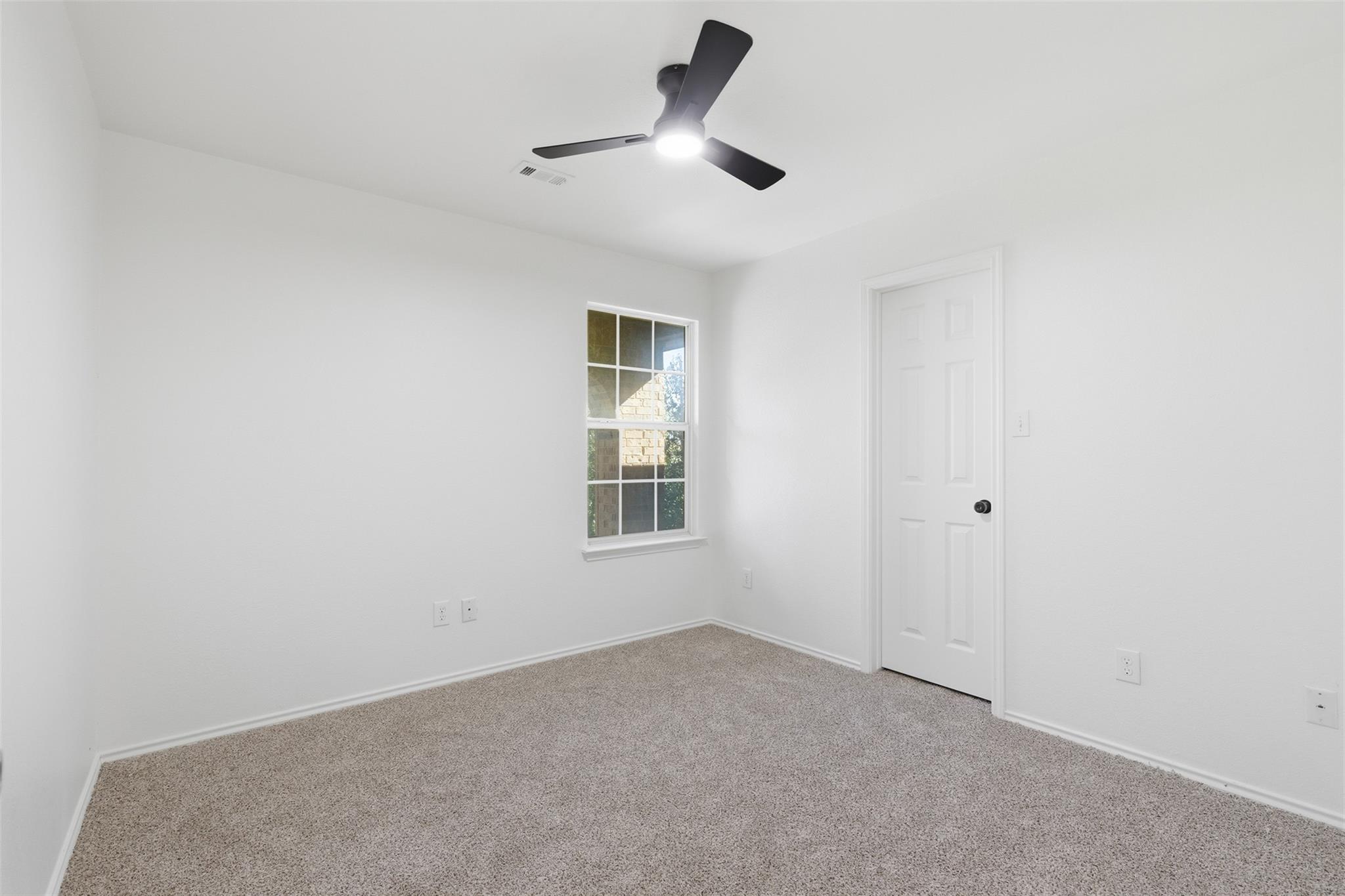 12213 Prairie Glen Ct, Del Valle, TX 78617