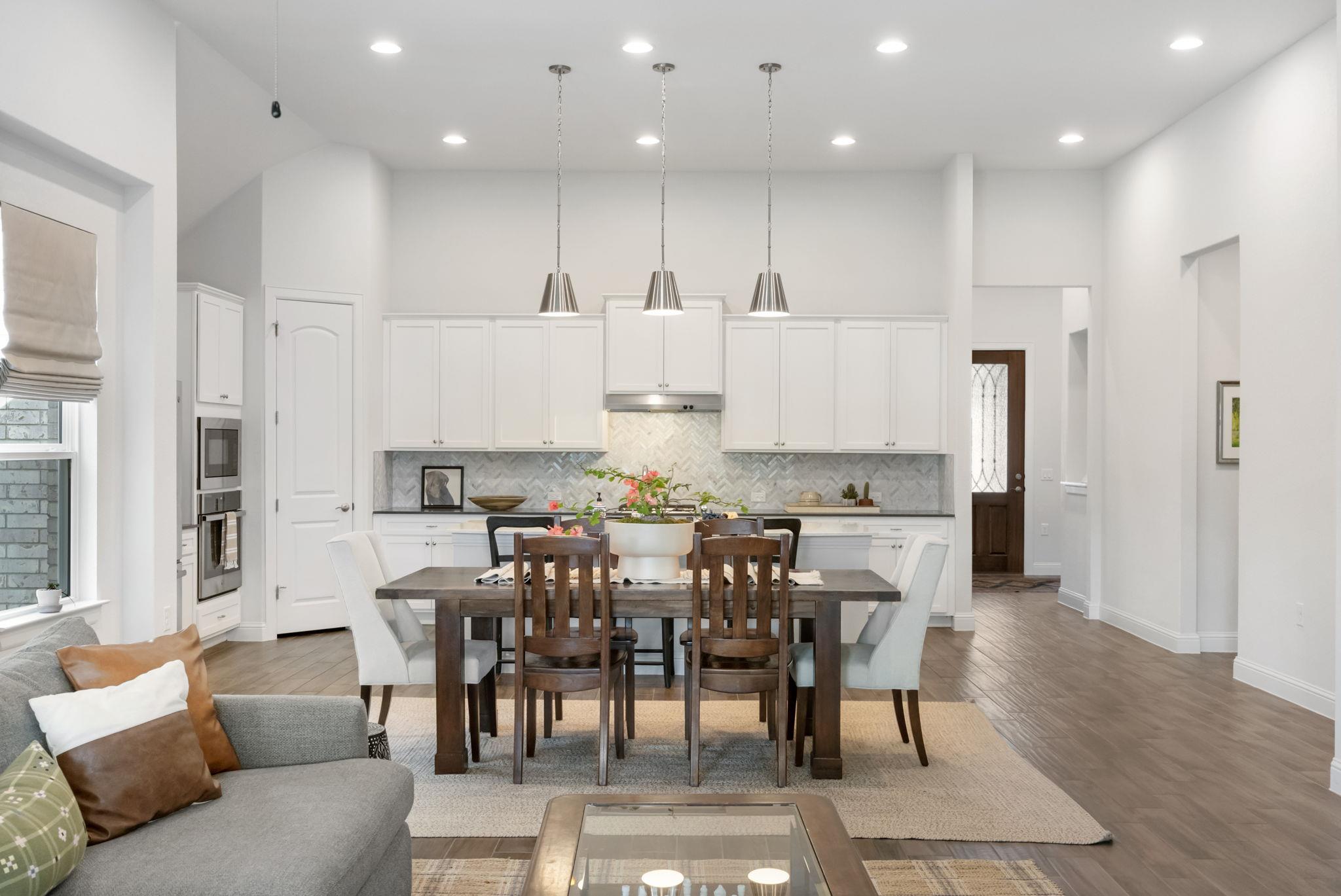 8902 Moccasin Path, Austin, TX 78736