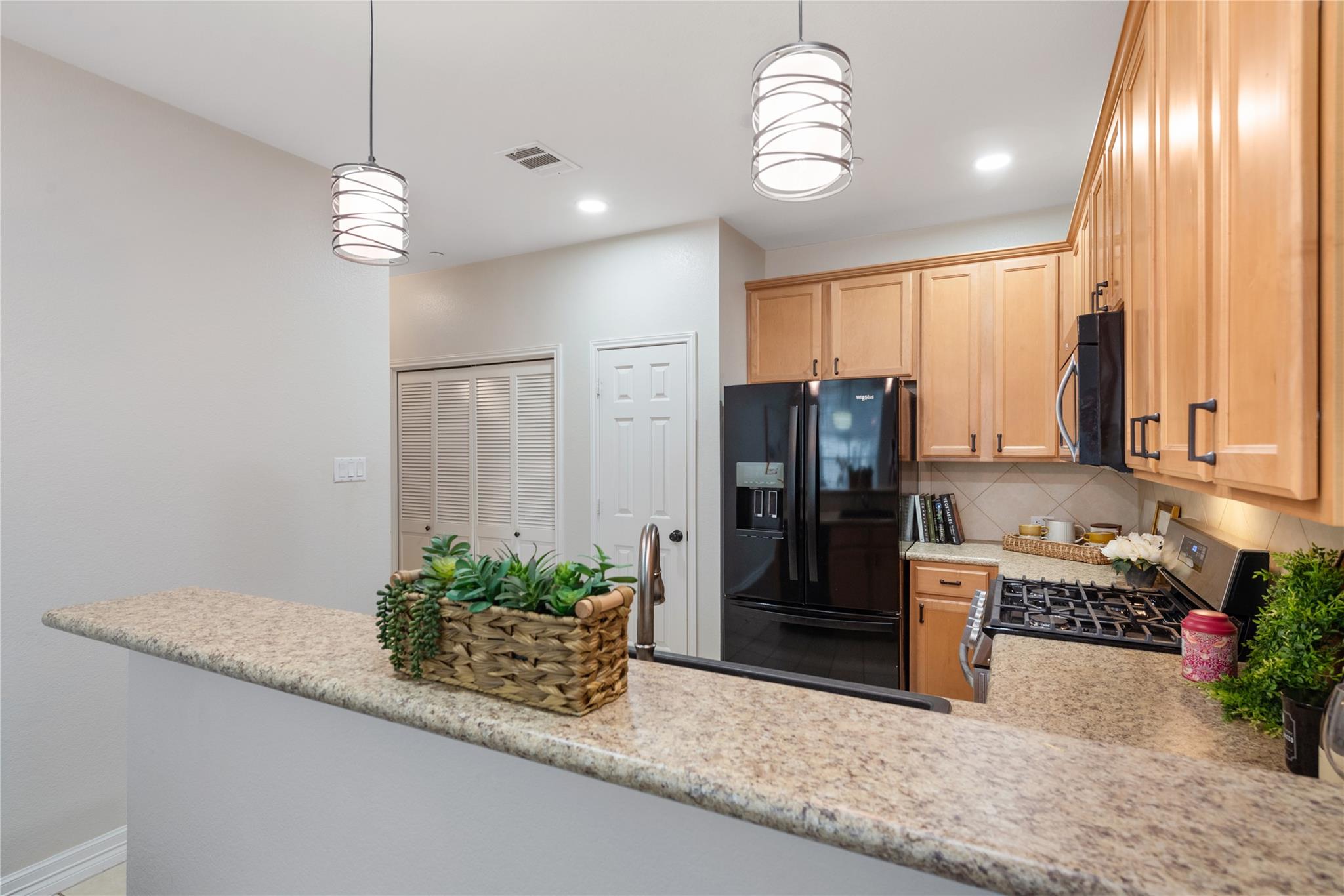 9201 Brodie Ln # 1603, Austin, TX 78748