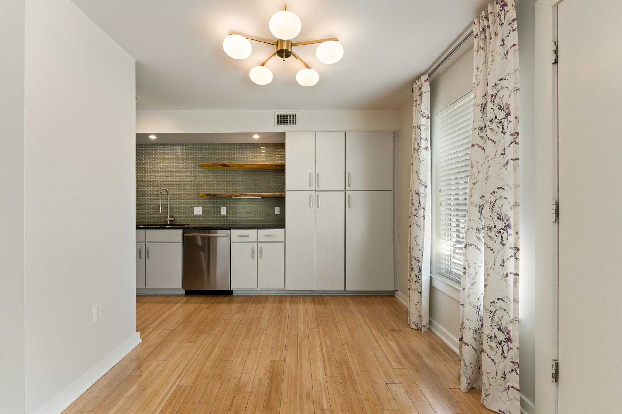 2200 Dickson Dr # 119, Austin, TX 78704