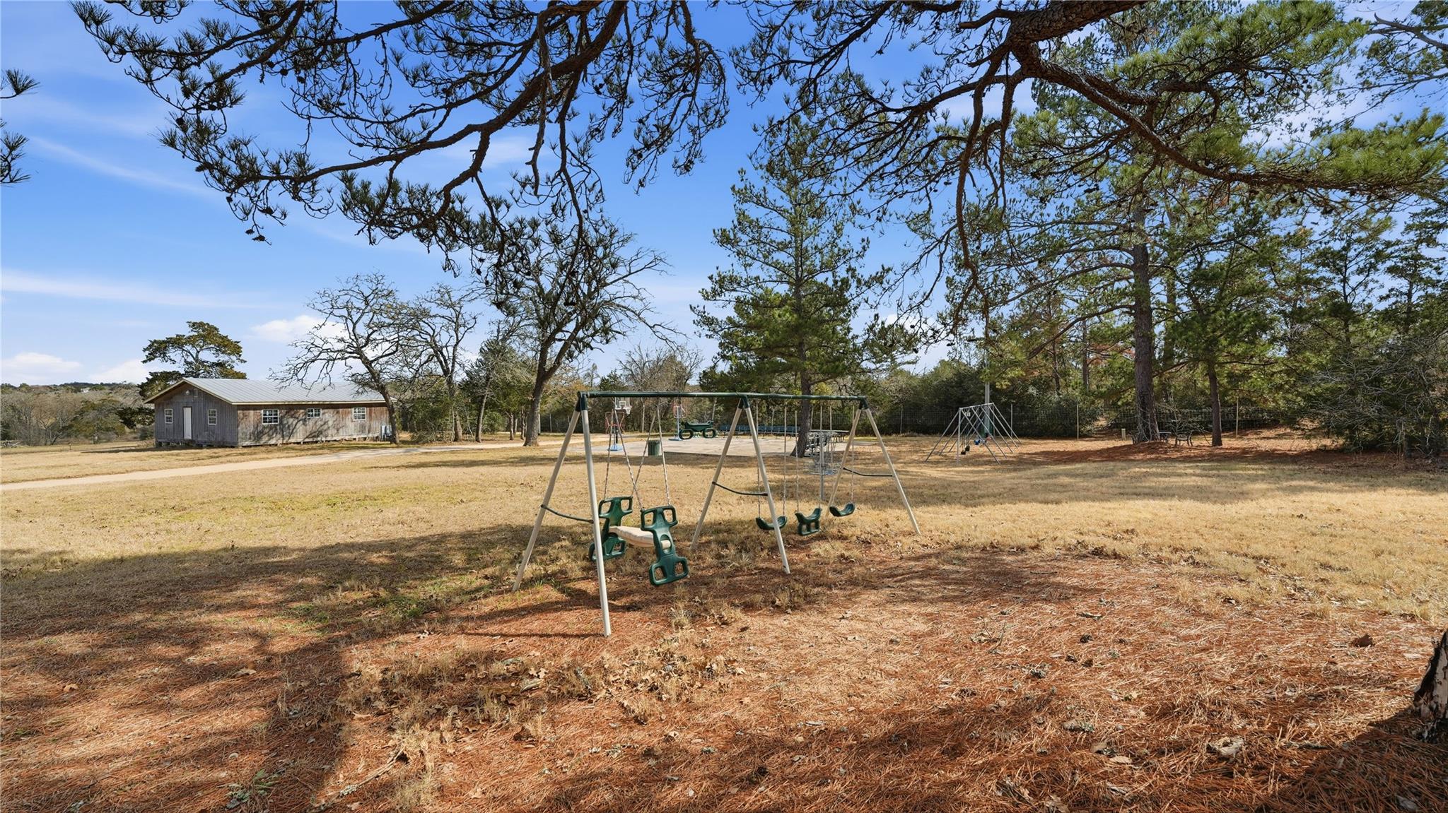 182 Little Ranch Rd, Red Rock, TX 78662