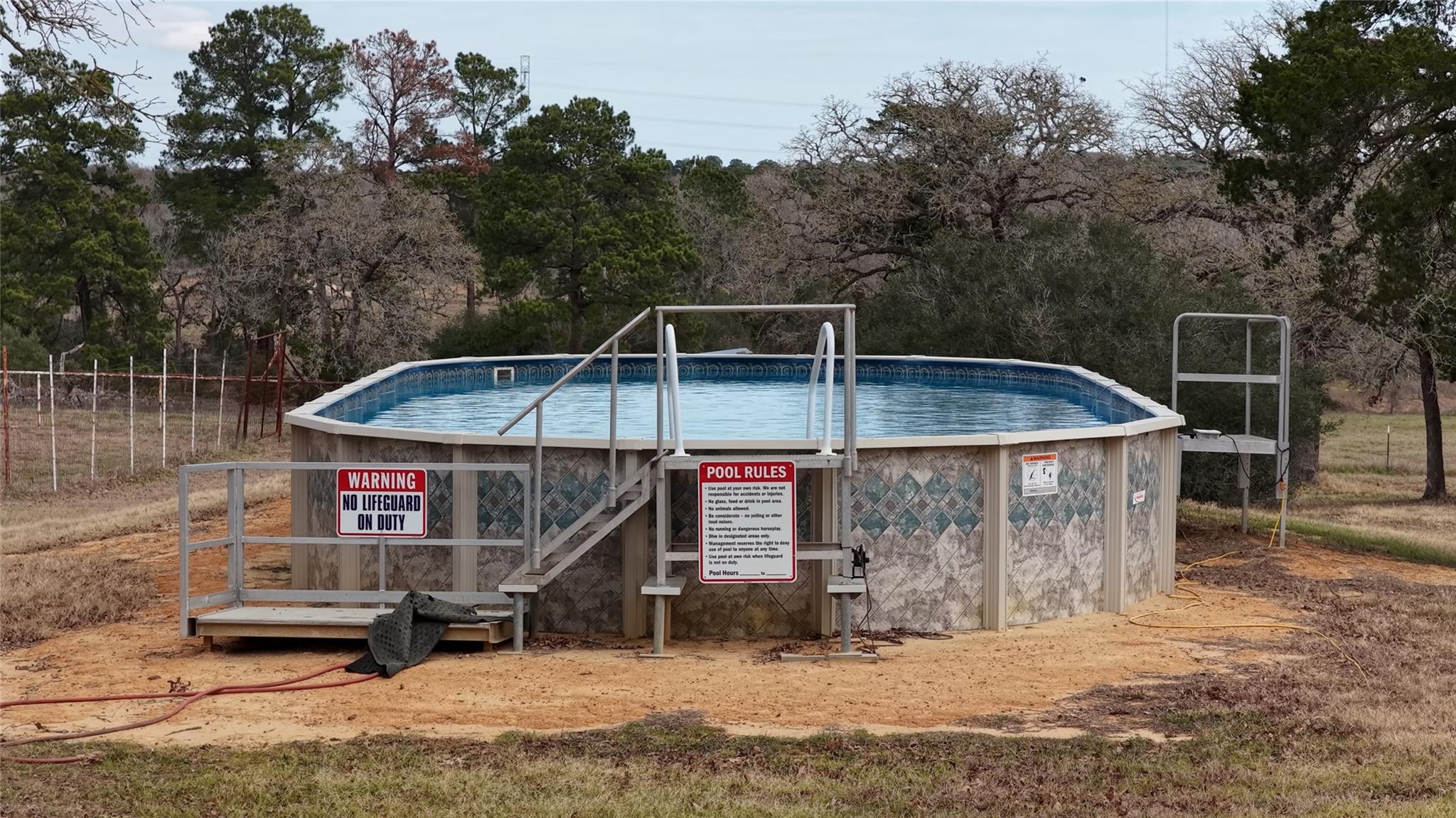 182 Little Ranch Rd, Red Rock, TX 78662