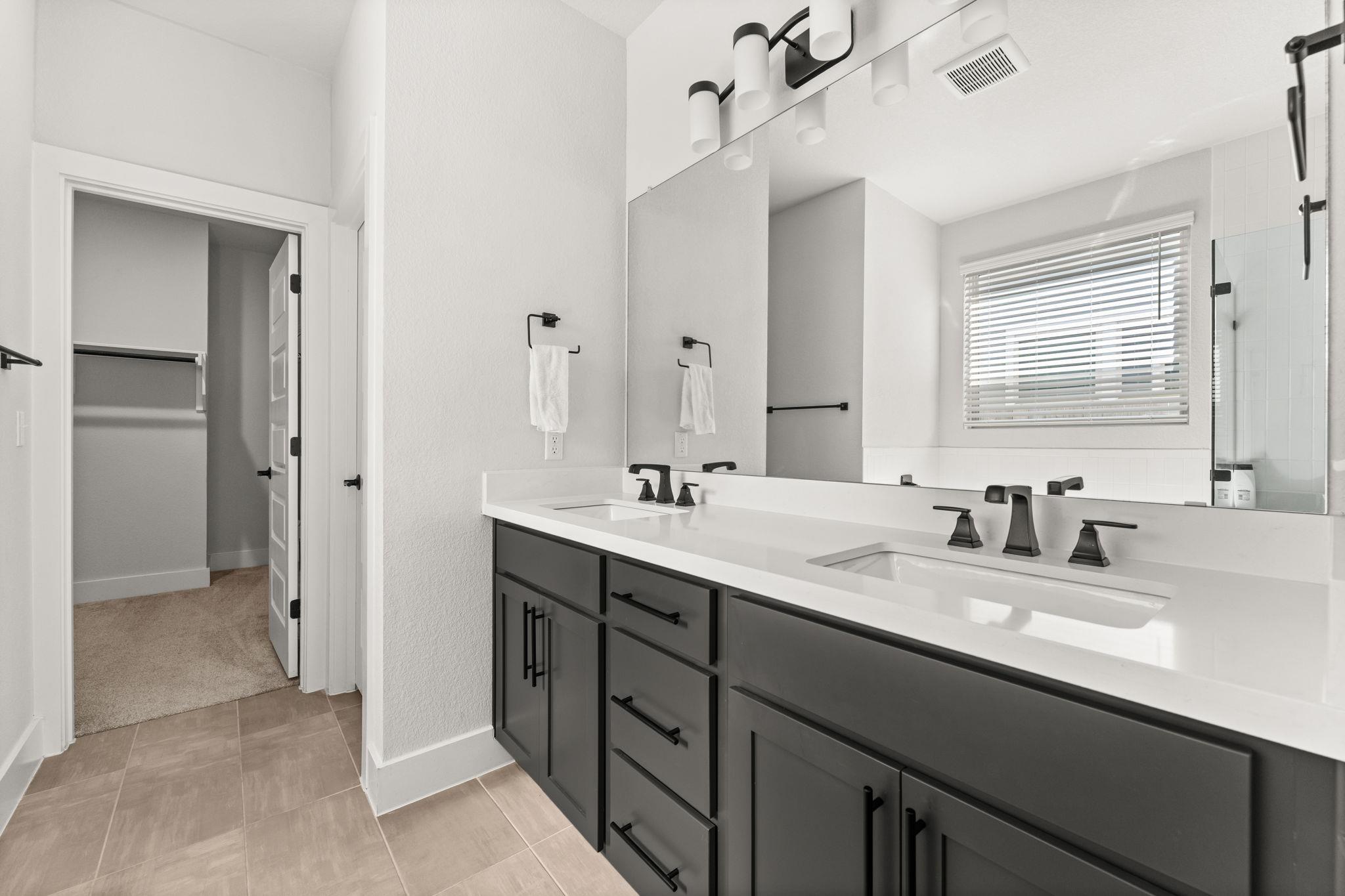 8512 McKamy Dr, Austin, TX 78744