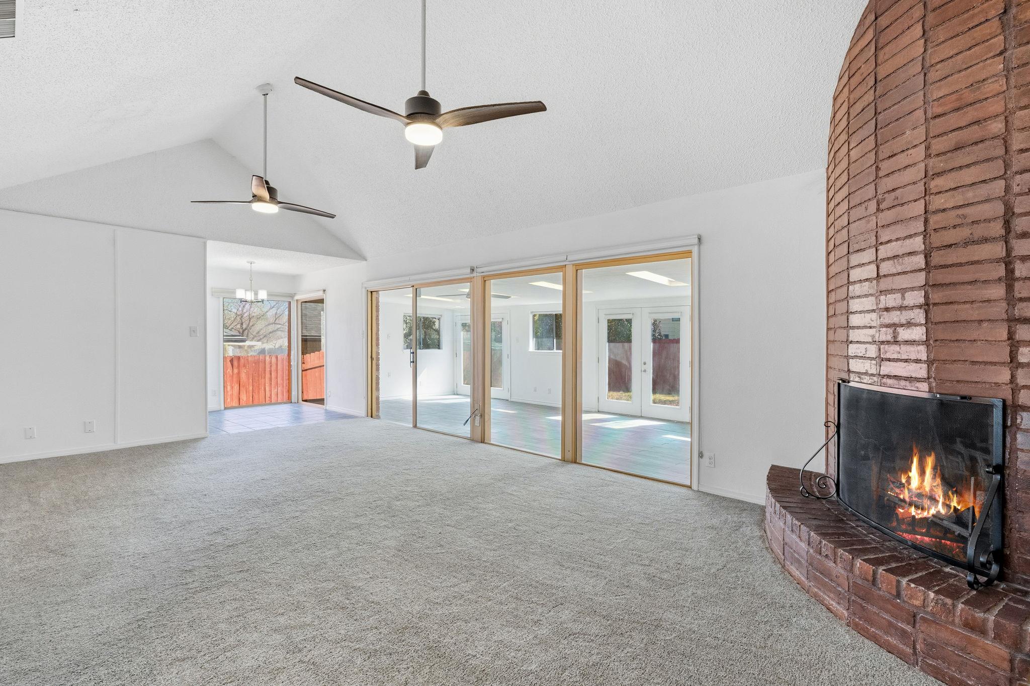 9013 Collinfield Dr, Austin, TX 78758